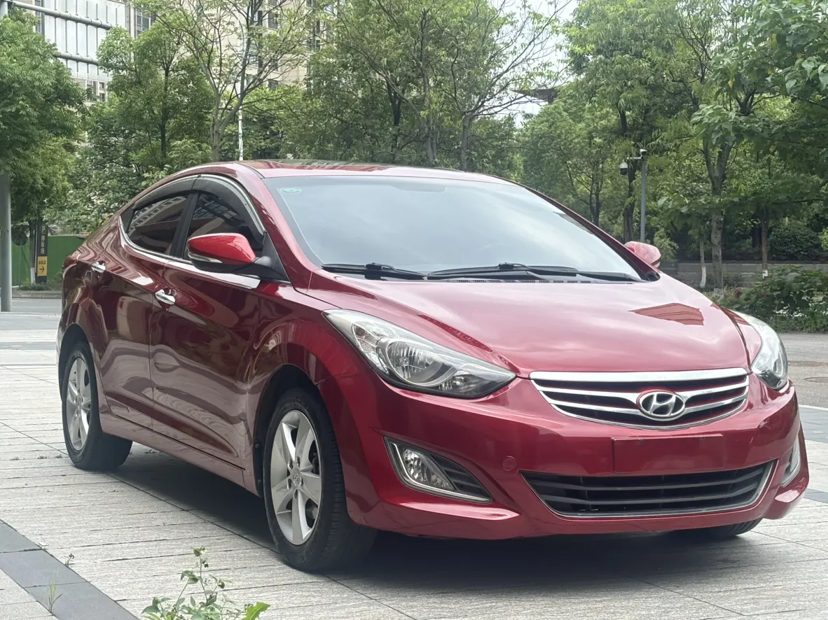 Hyundai Elantra