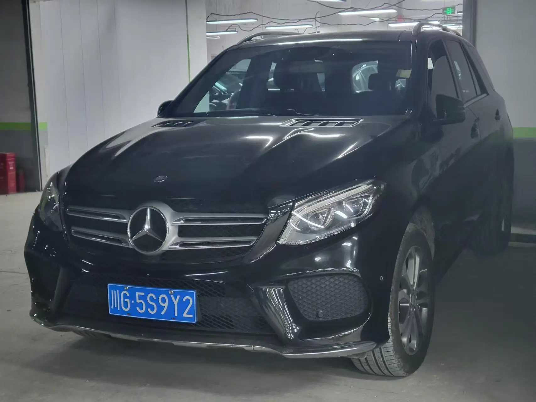 Mercedes-Benz GLE (Imported)