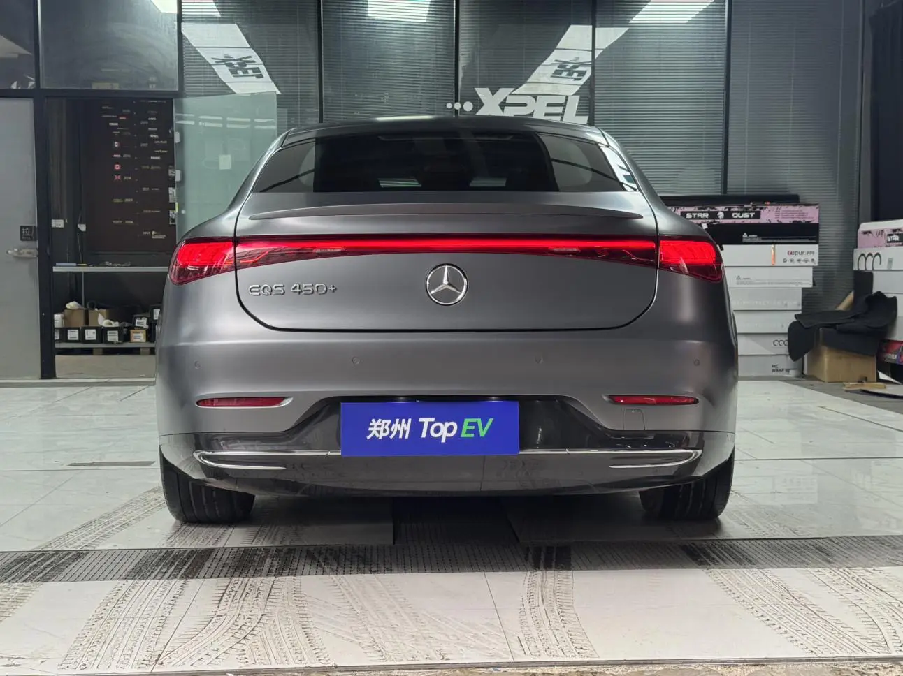 Mercedes-Benz EQS