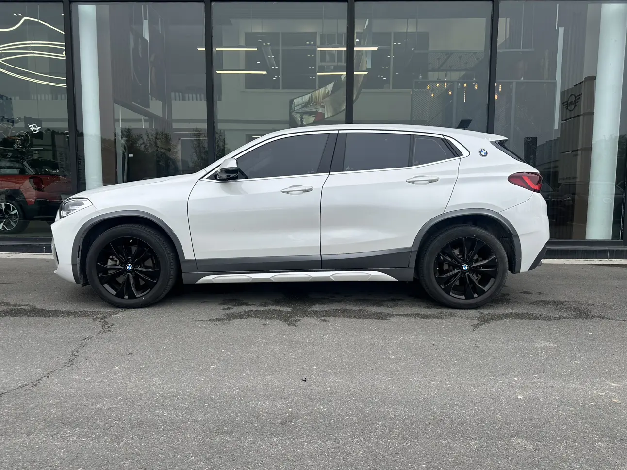 BMW X2