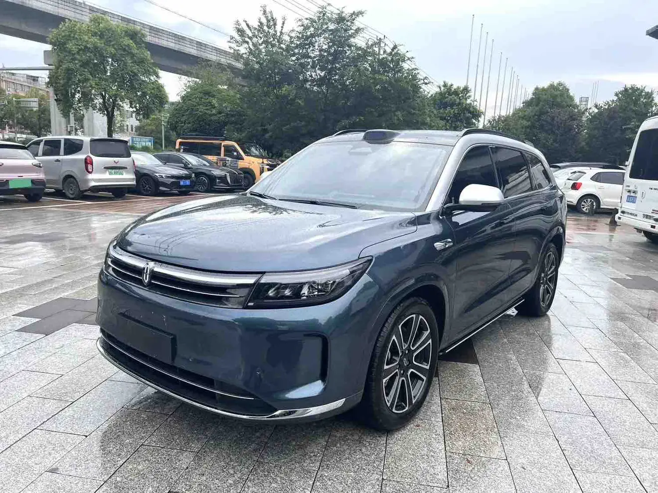 AITO M7