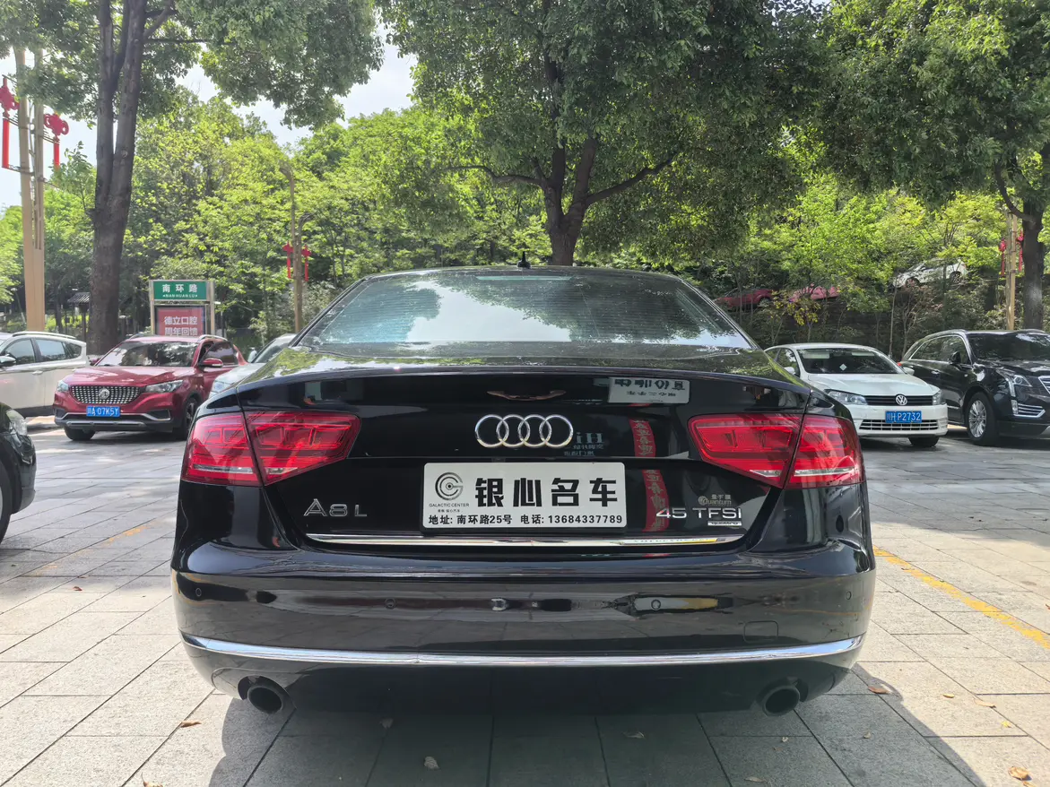 Audi A8