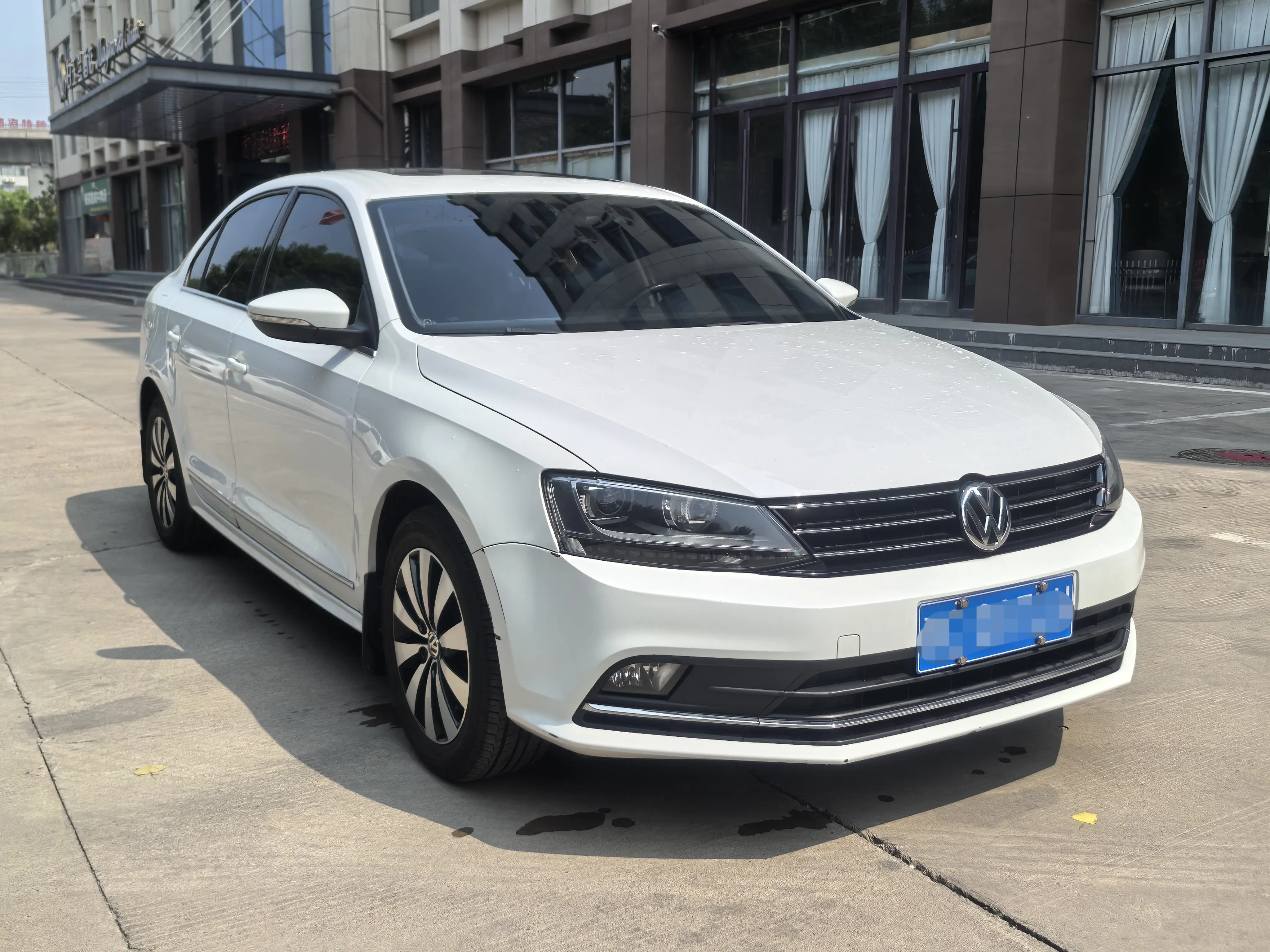 Volkswagen Sagitar