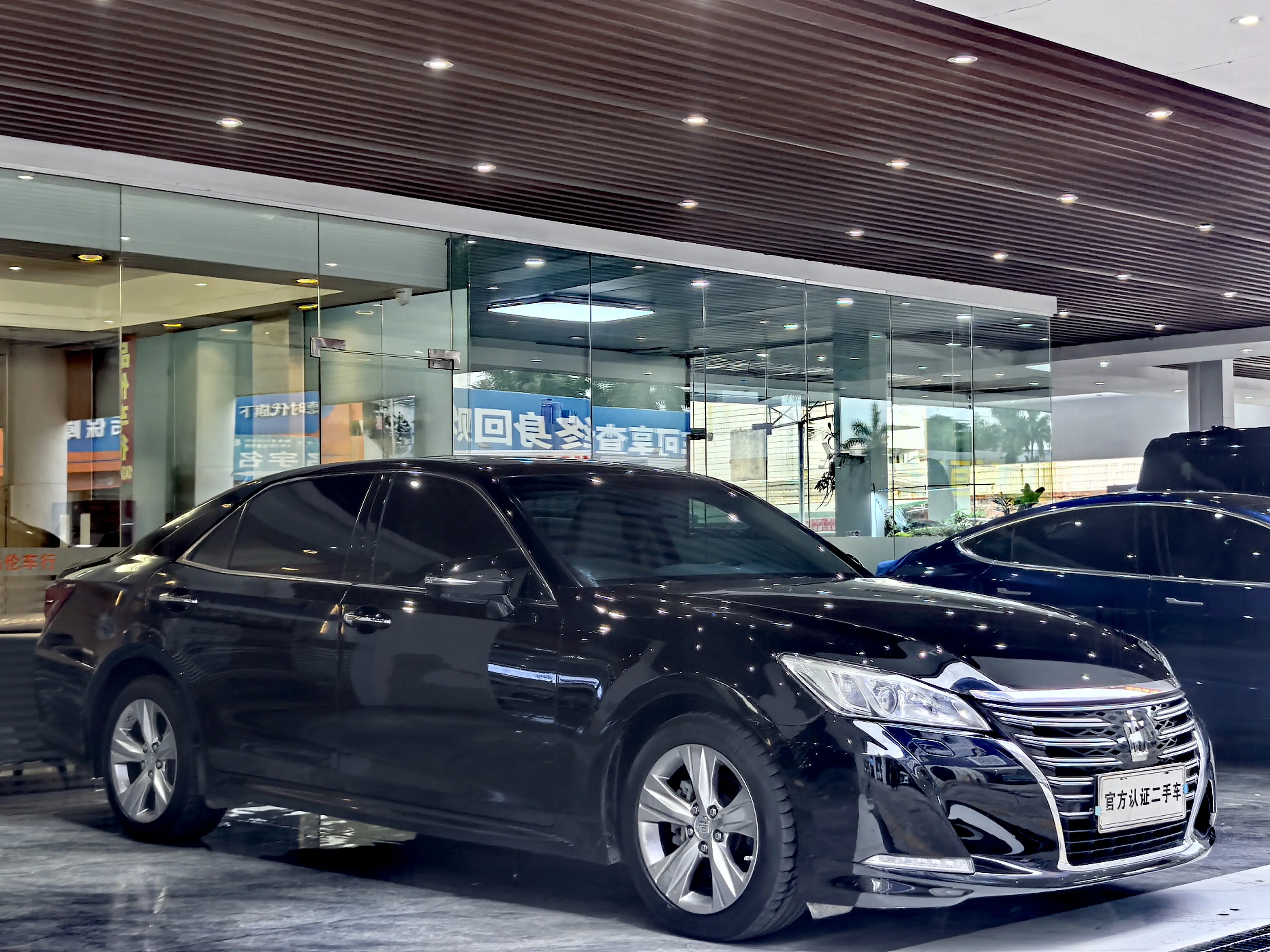 Toyota crown