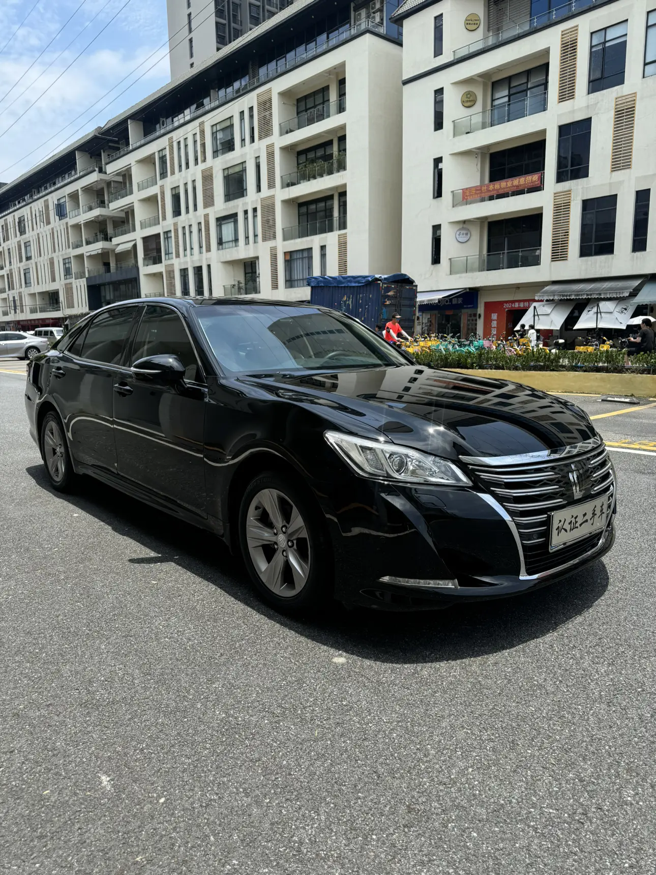 Toyota crown
