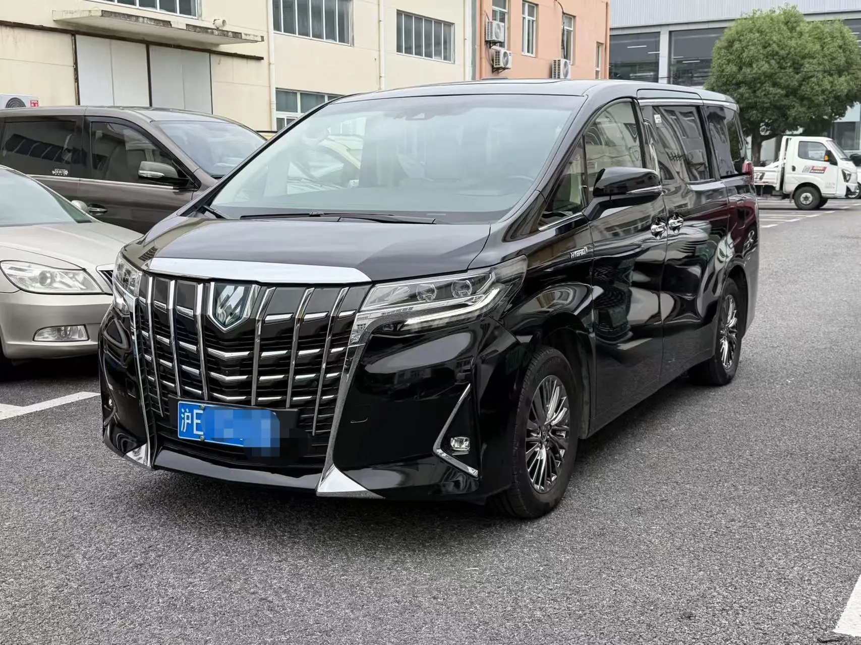 Toyota Crown Wellfire
