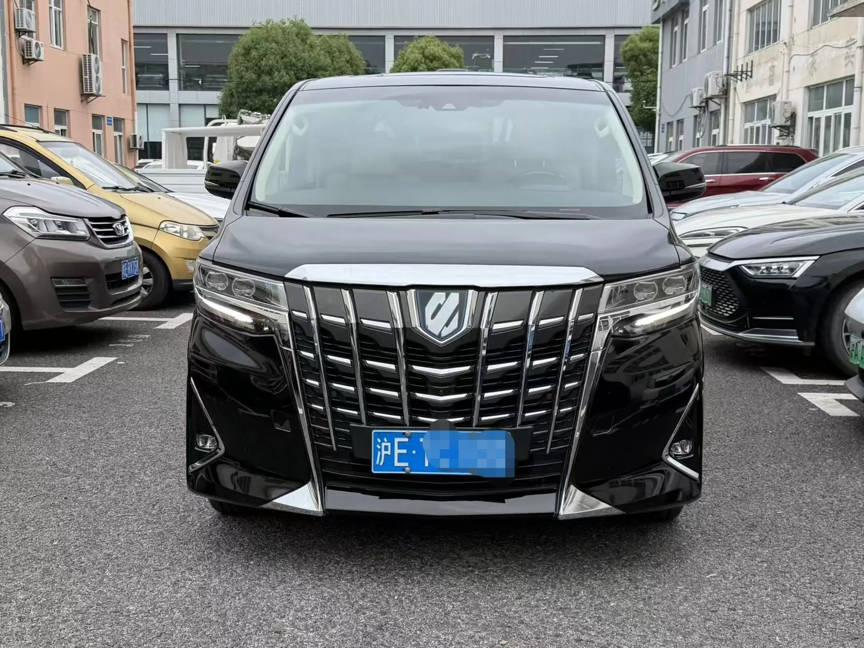 Toyota Crown Wellfire