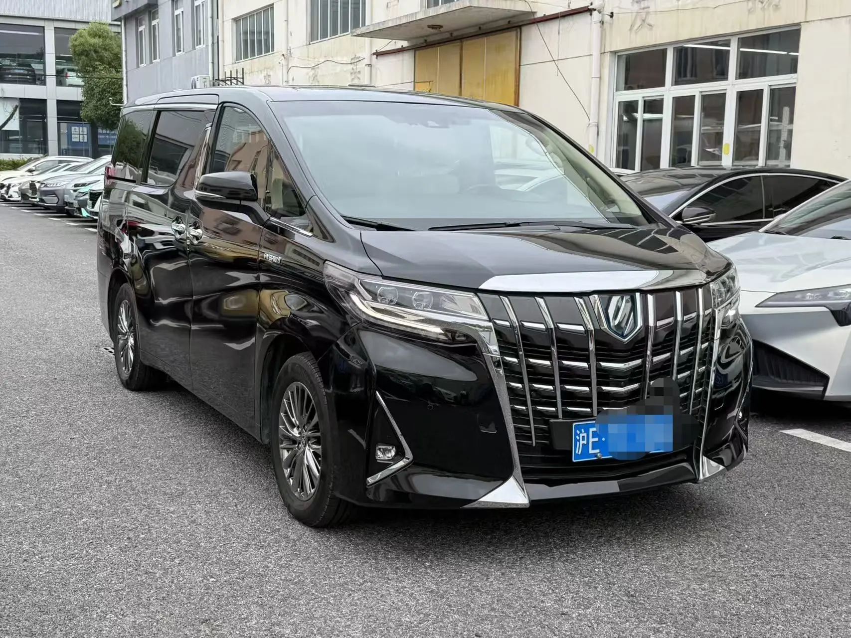 Toyota Crown Wellfire