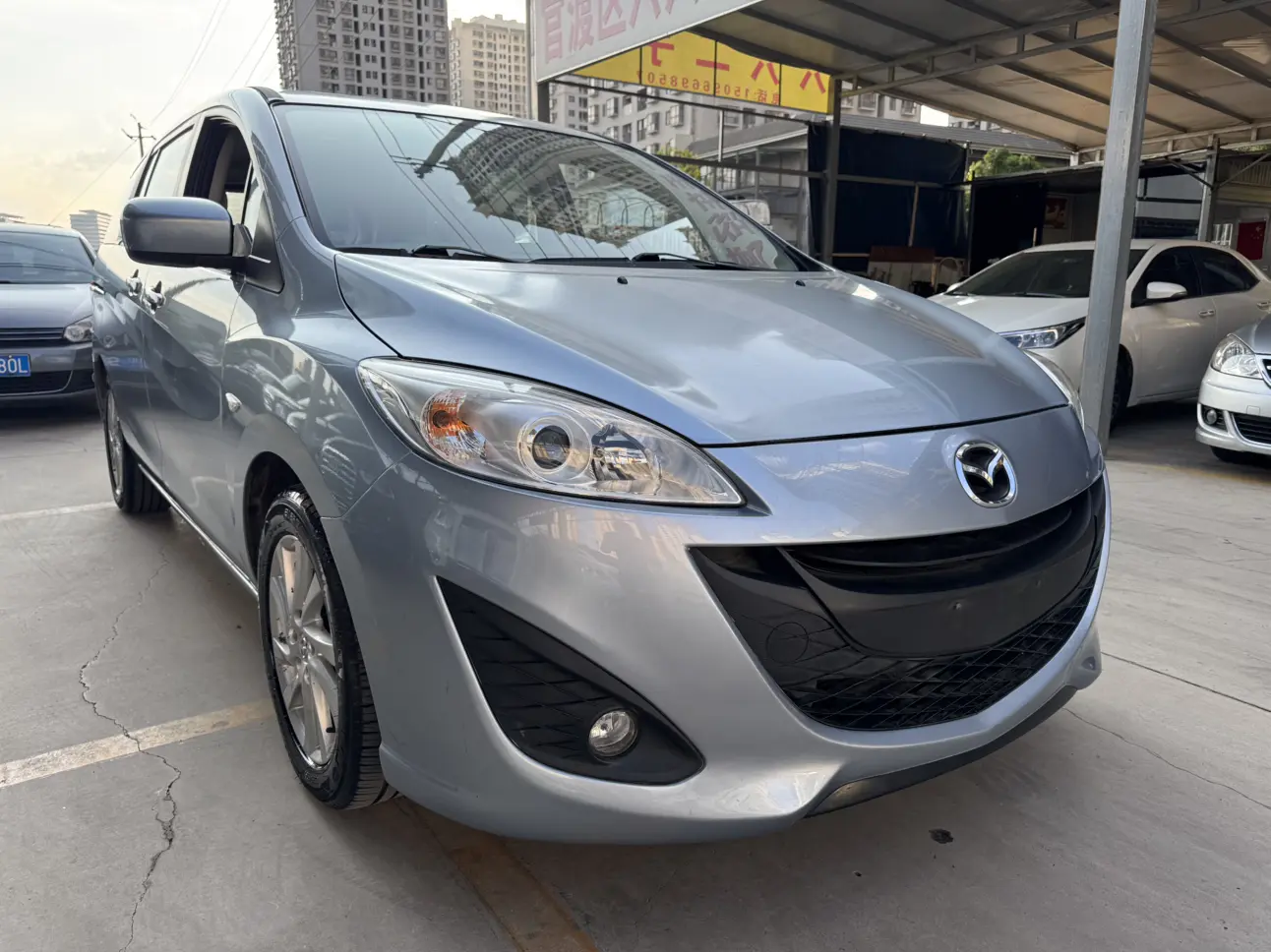 Mazda 5