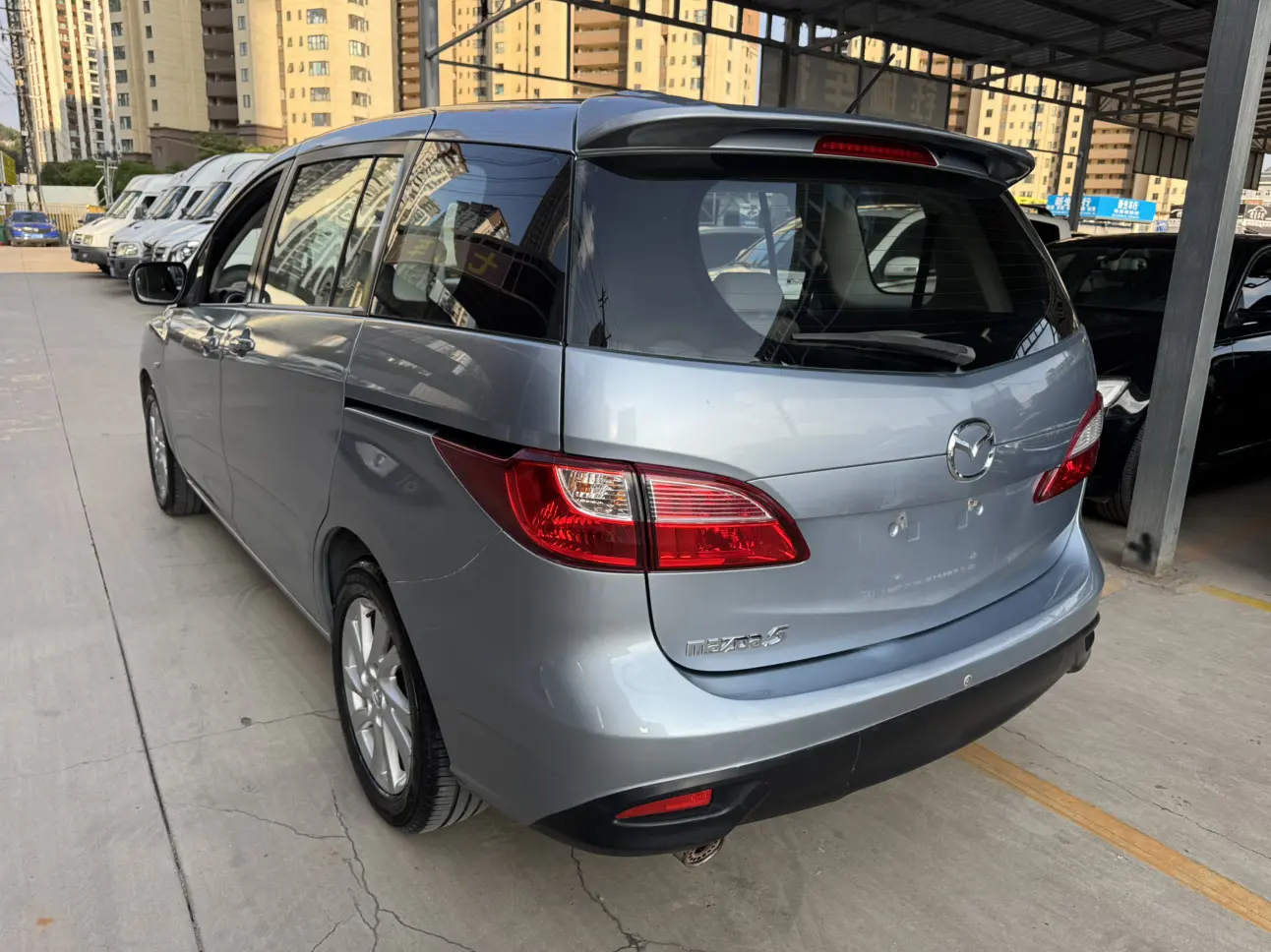 Mazda 5