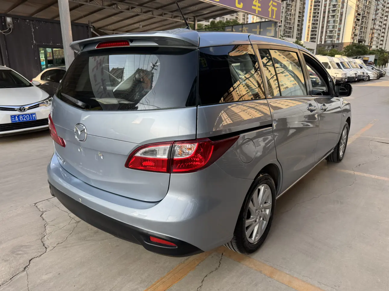 Mazda 5