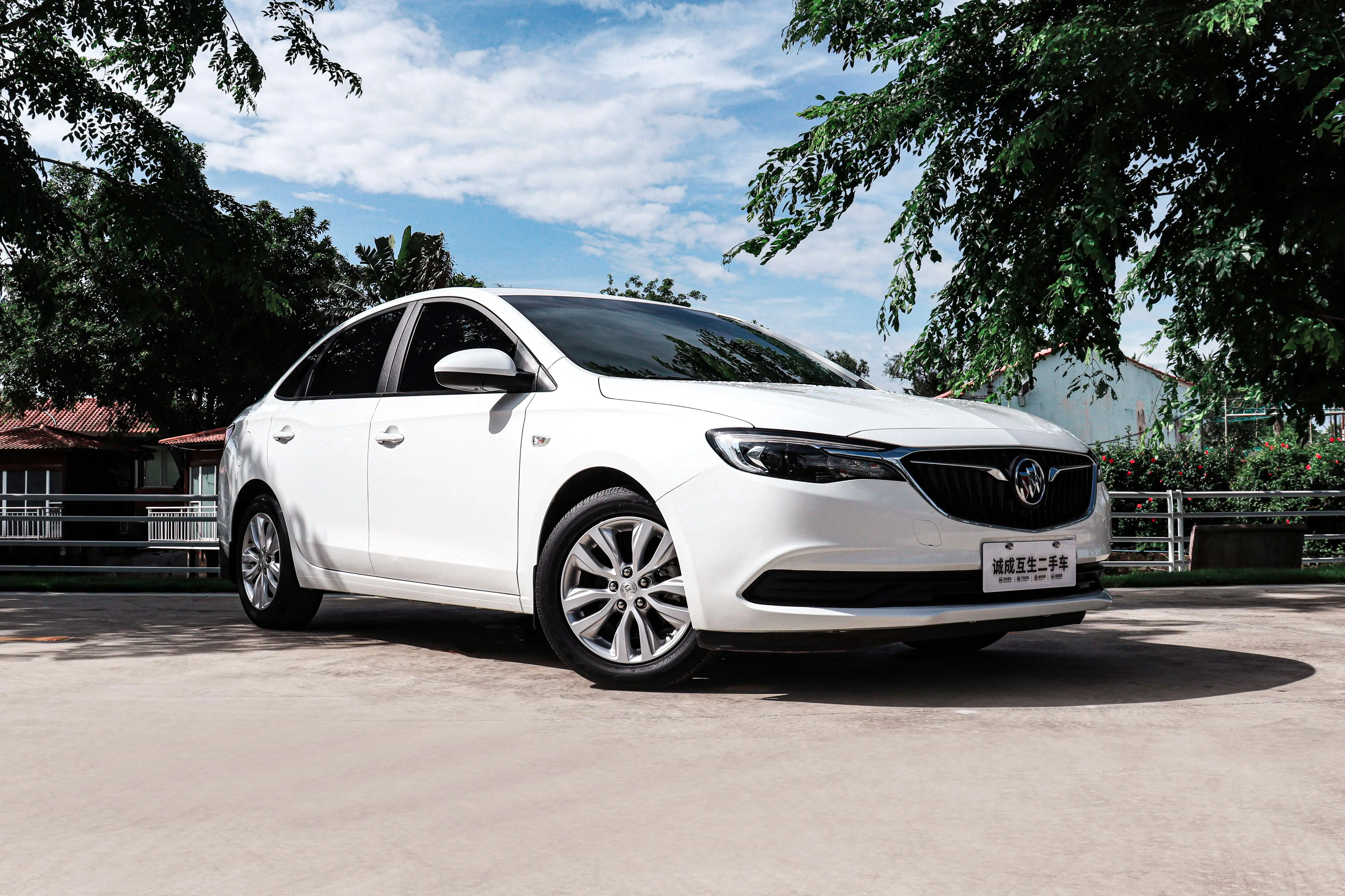 Buick Yinglang