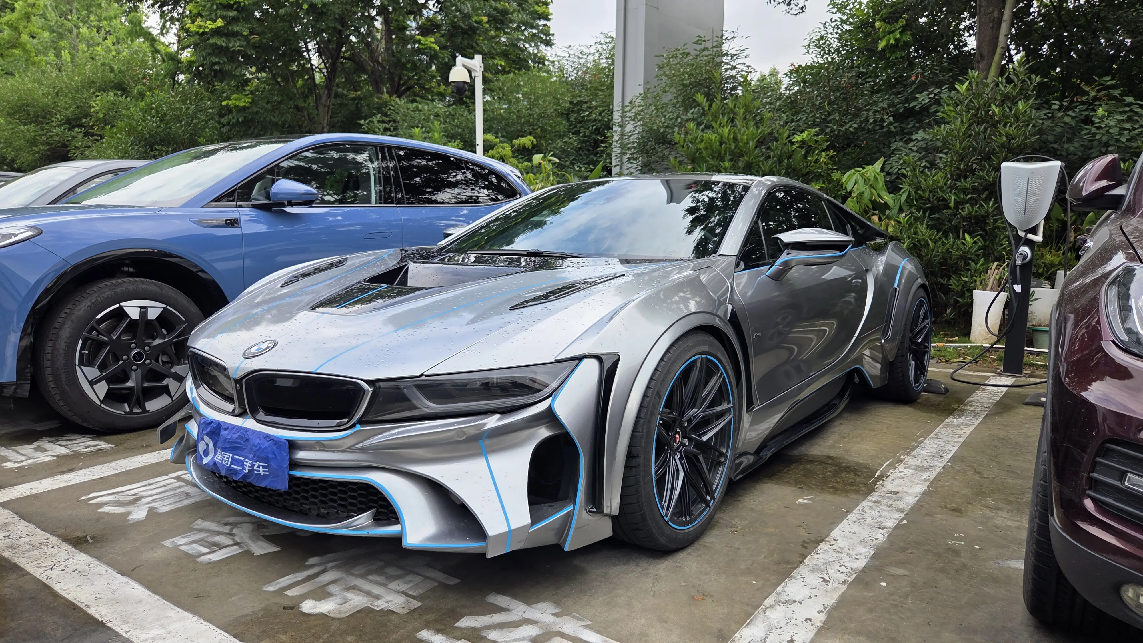 BMW i8