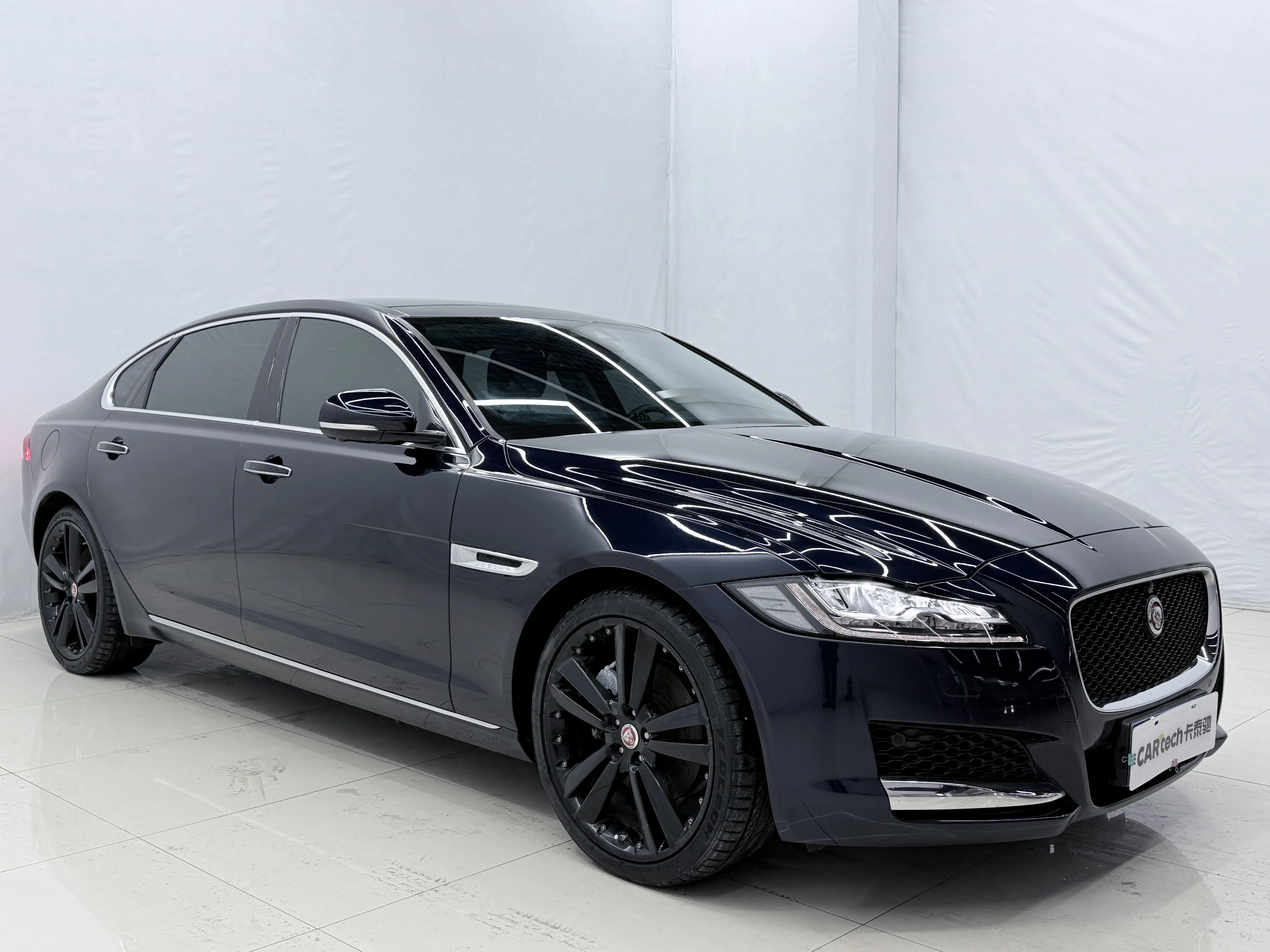 Jaguar XFL
