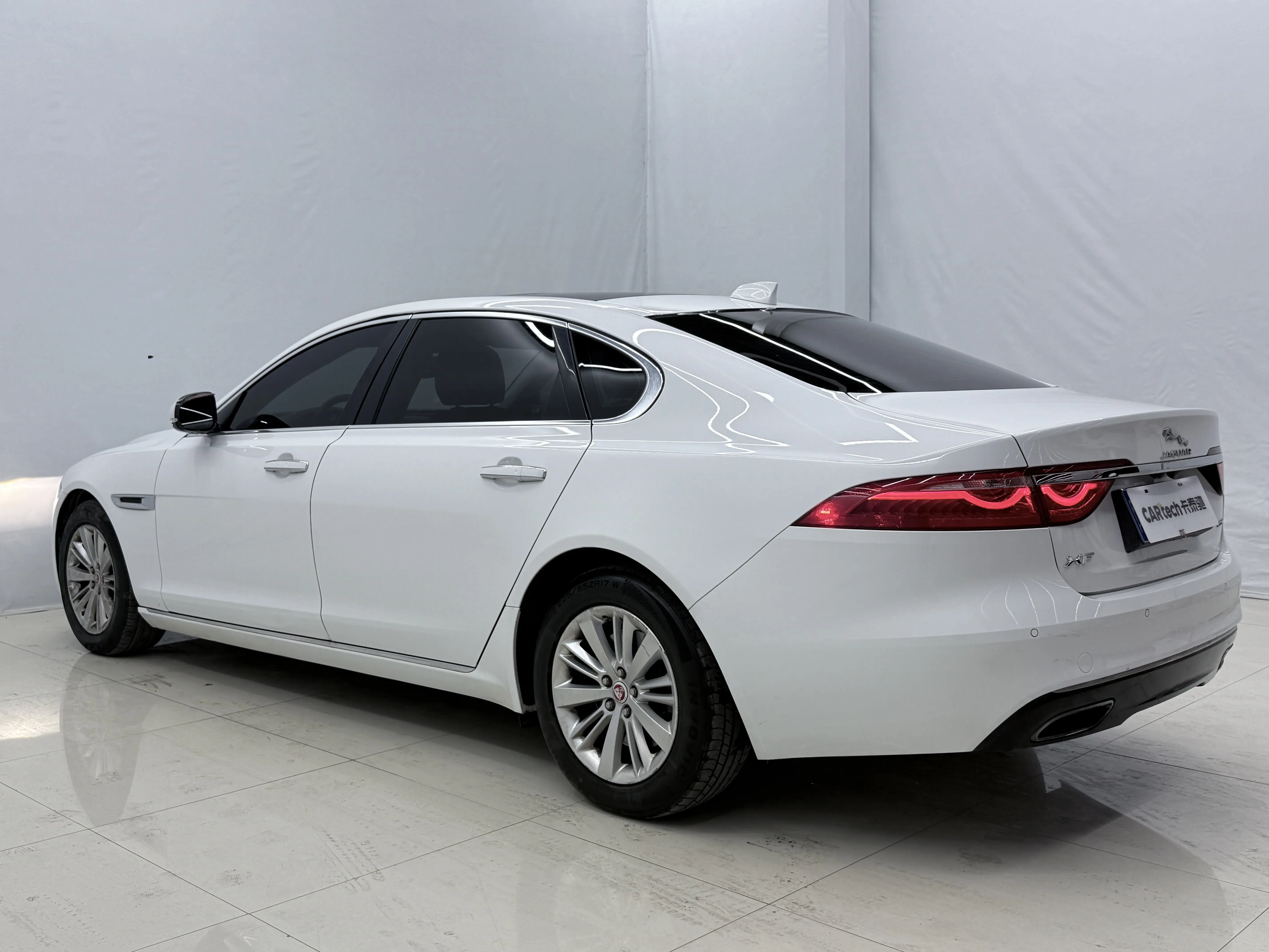 Jaguar XFL