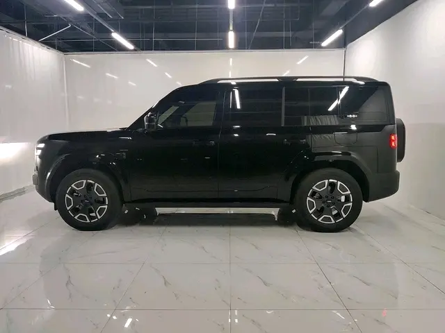BYD Leopard Titanium 7 PHEV