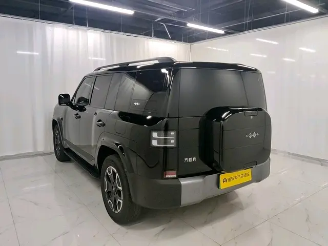 BYD Leopard Titanium 7 PHEV