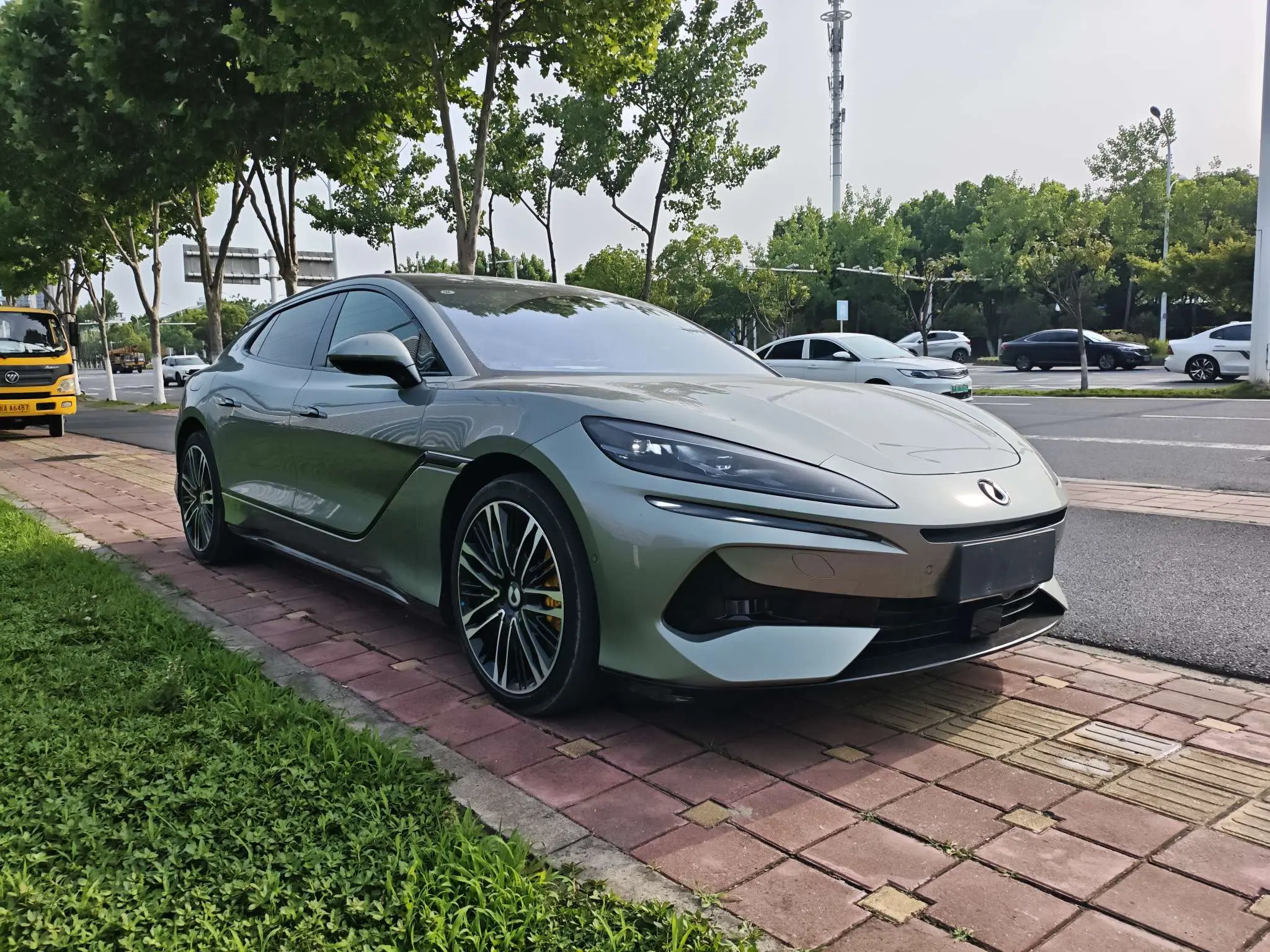 Denza DENGZH9GT DM