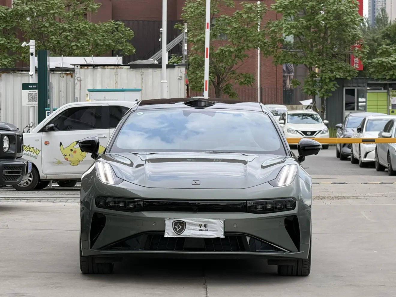 ZEEKR 001