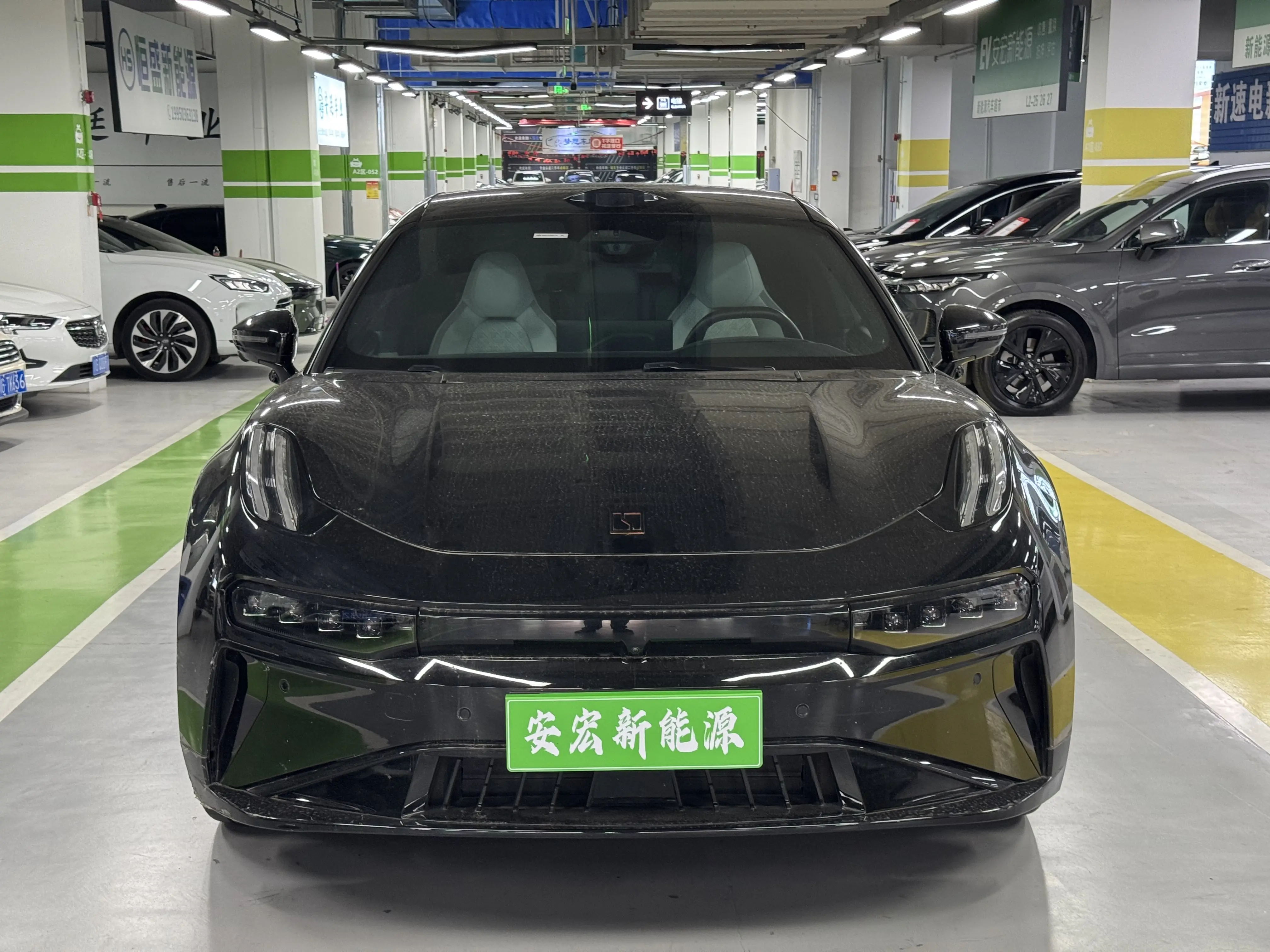 ZEEKR 001