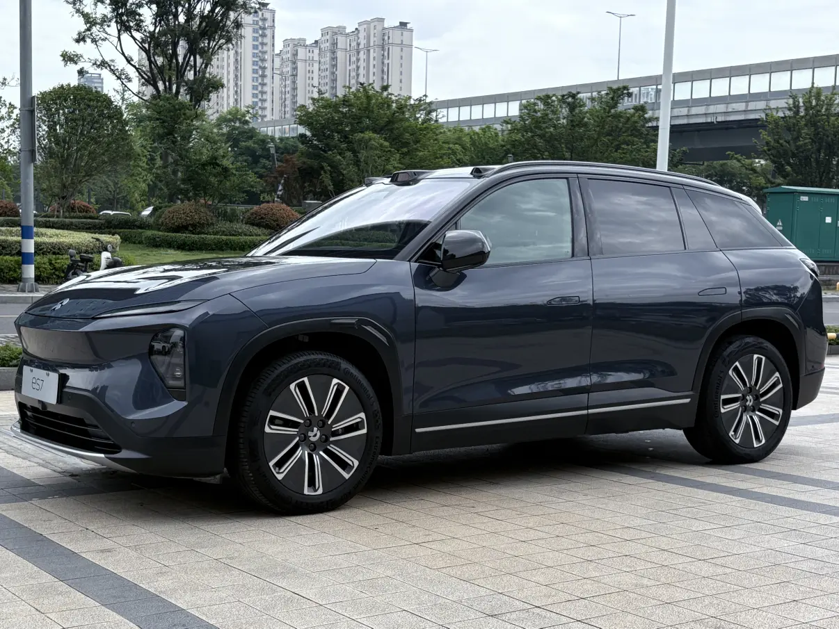 NIO ES7