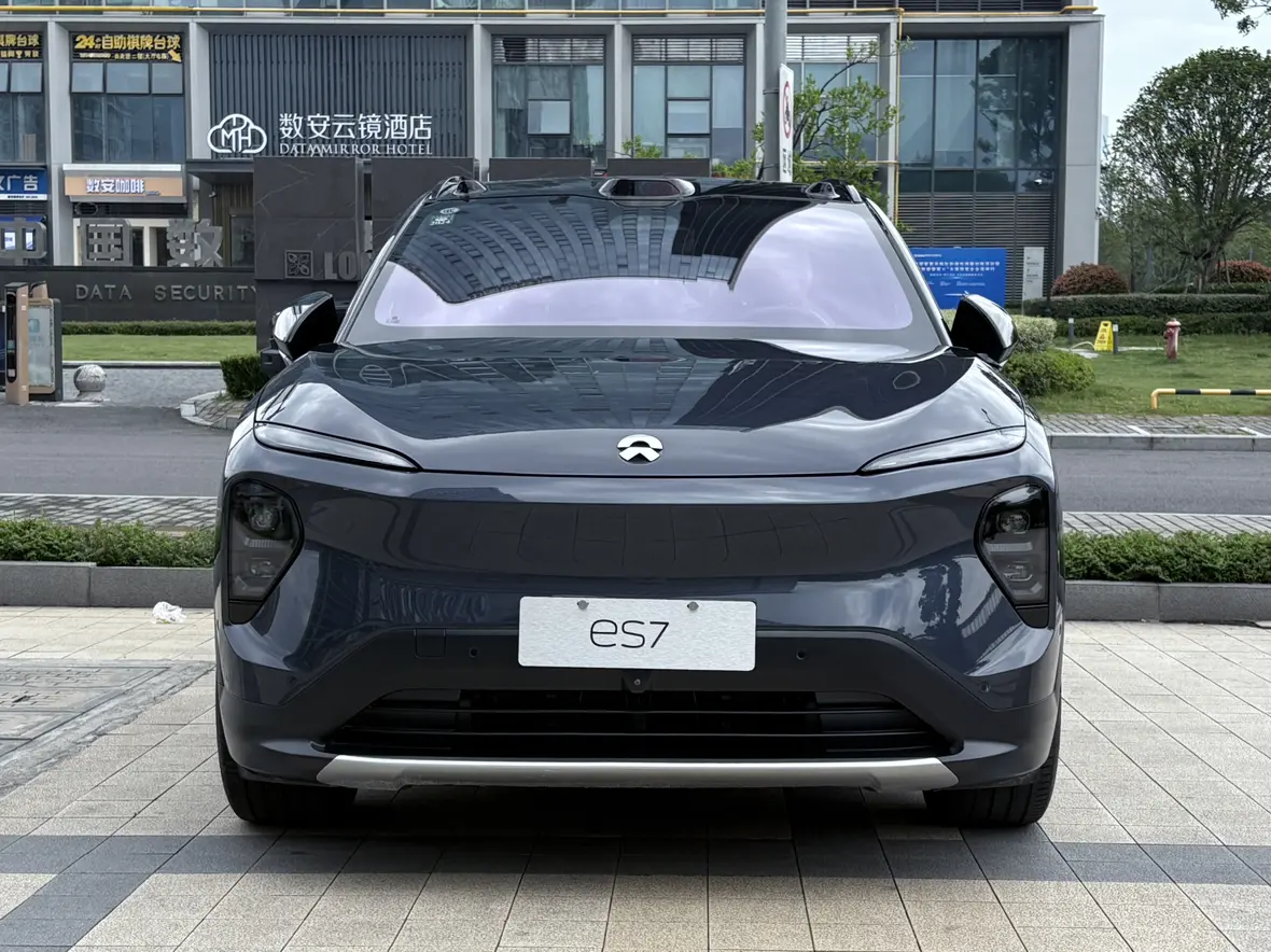 NIO ES7