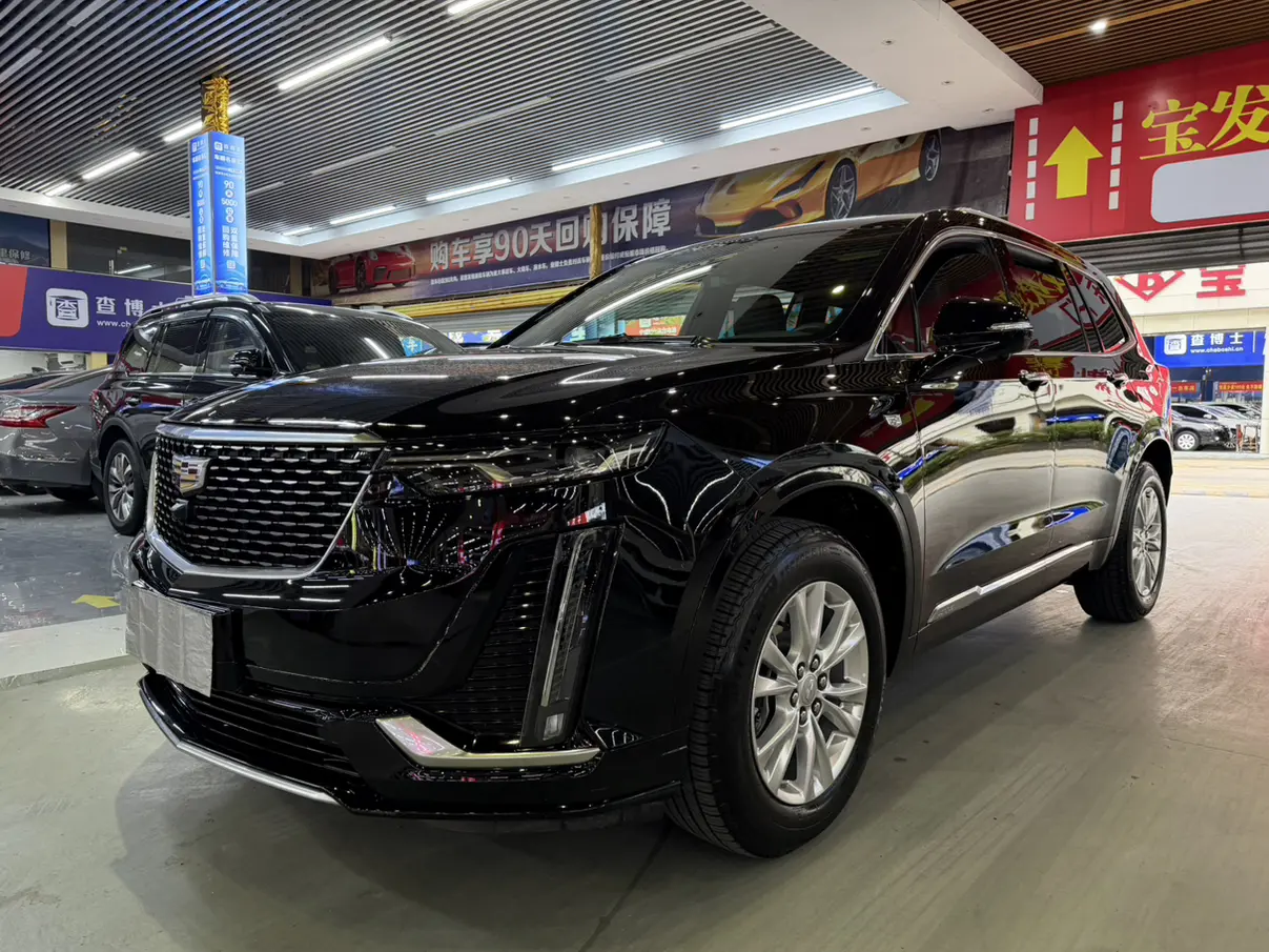 Cadillac XT6
