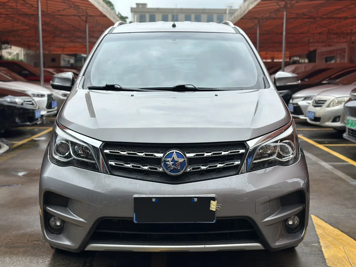 Kai Chen Venucia M50V