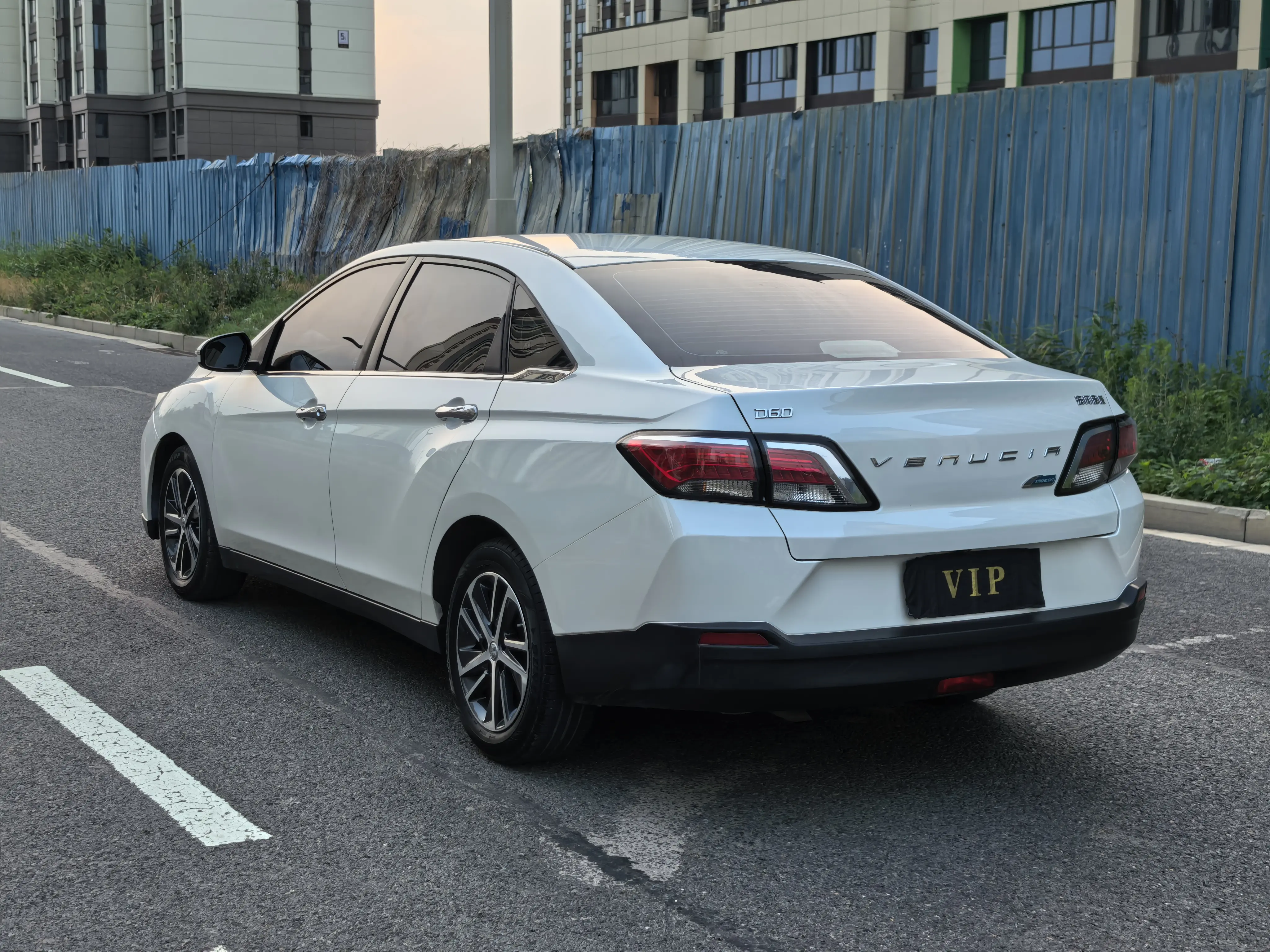 Kai Chen Venucia D60