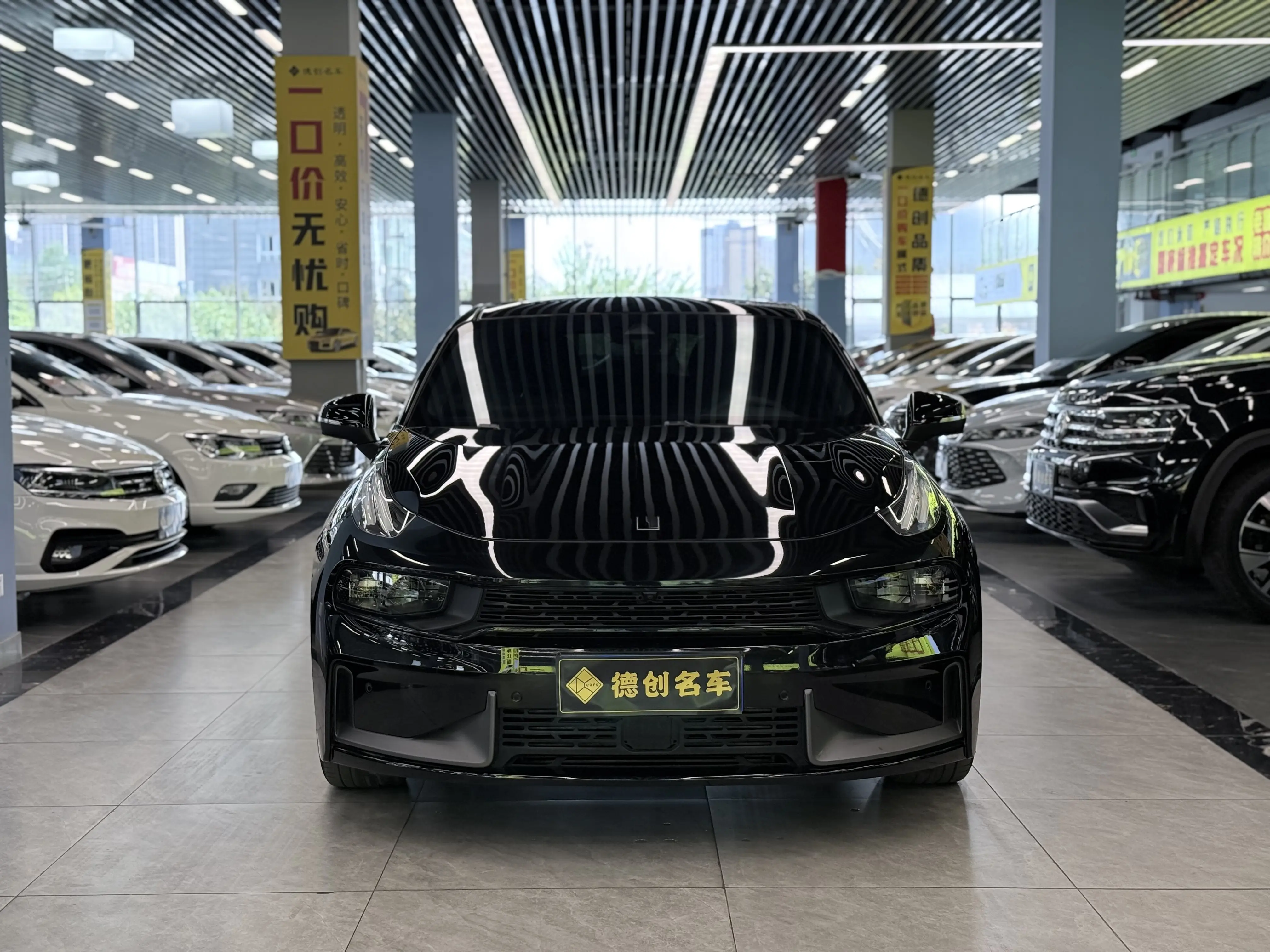 Lynk & Co 03