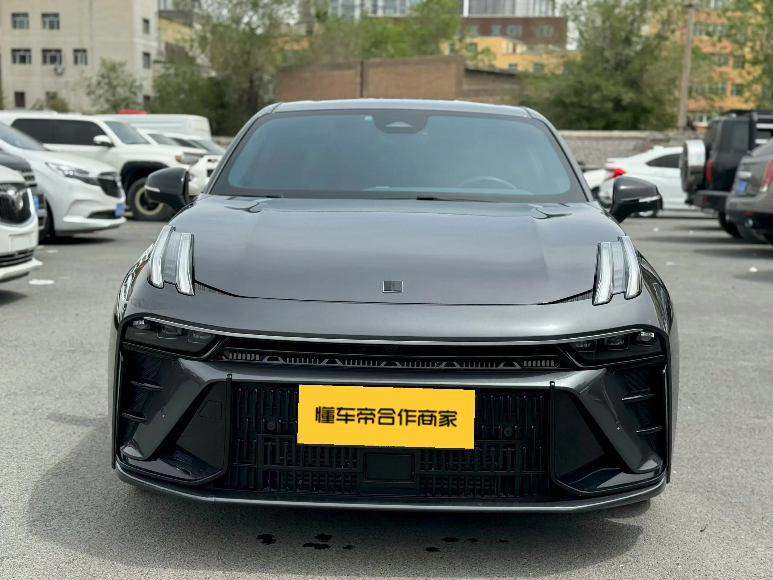Lynk & Co 03