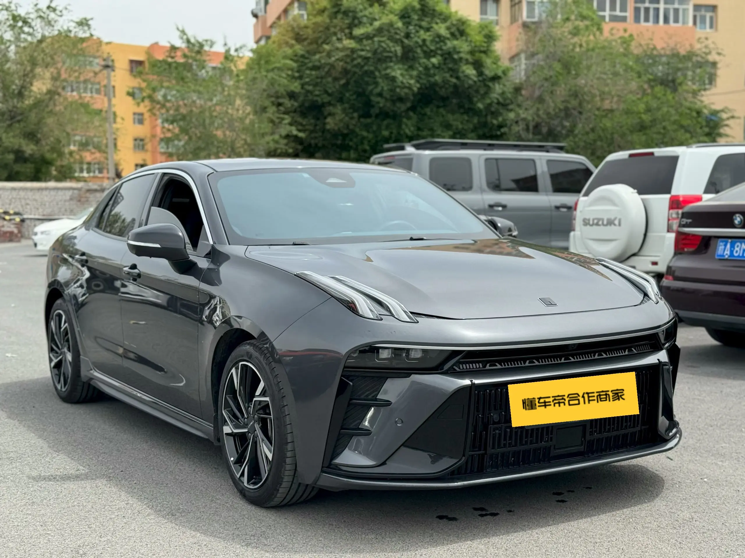 Lynk & Co 03