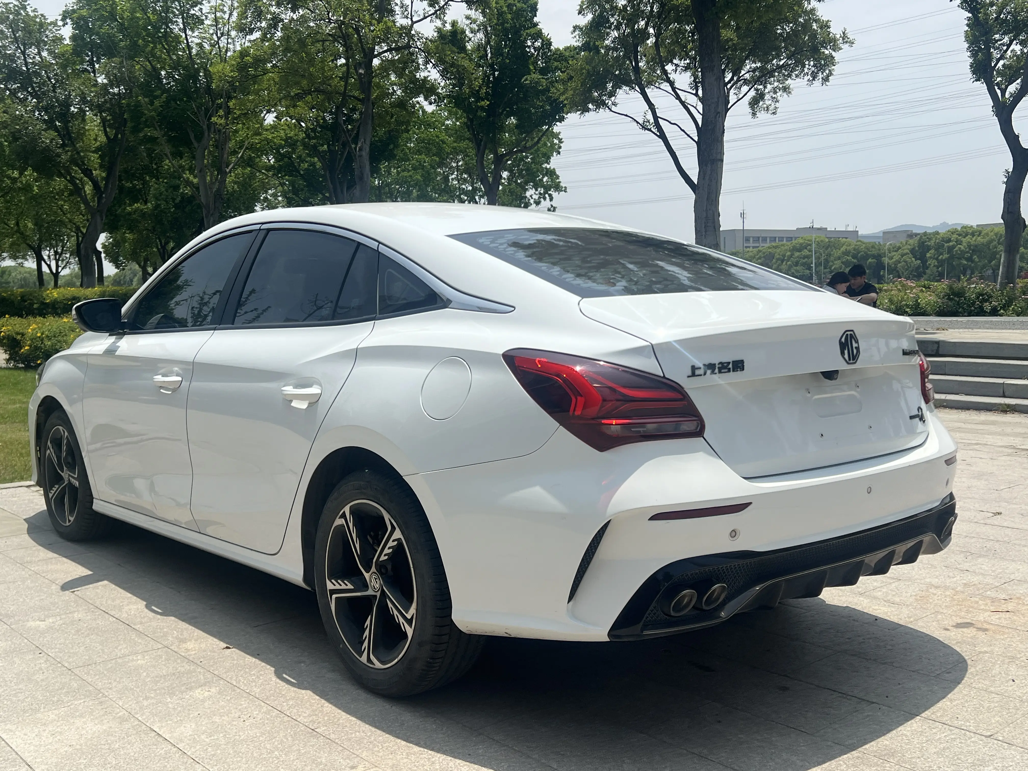 MG 5 Scorpio