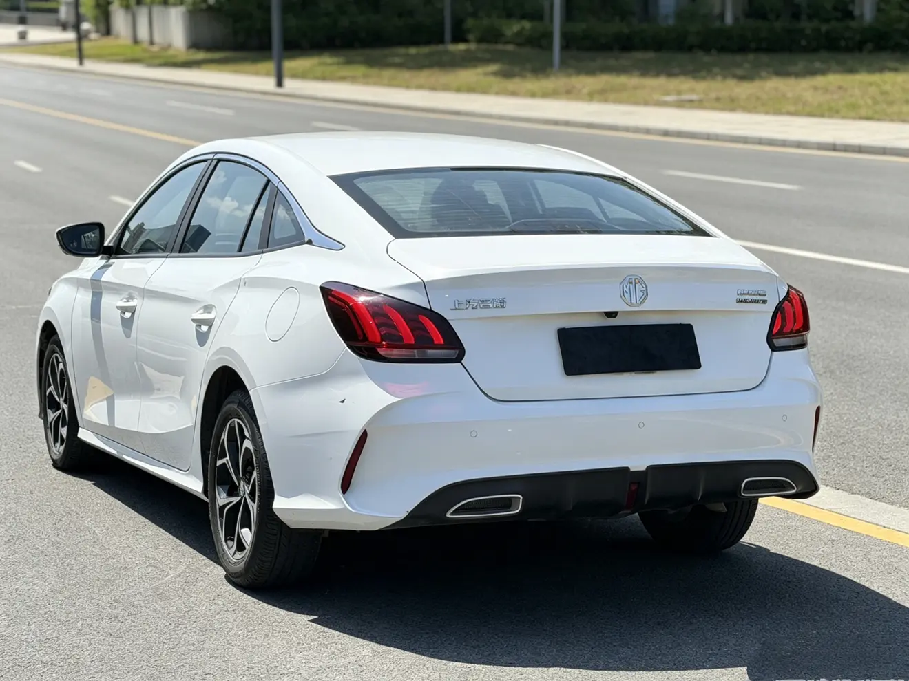 MG 5