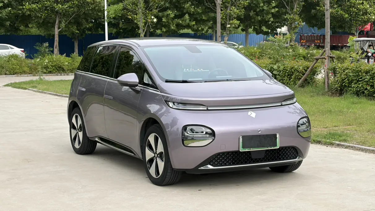Baojun Clouds