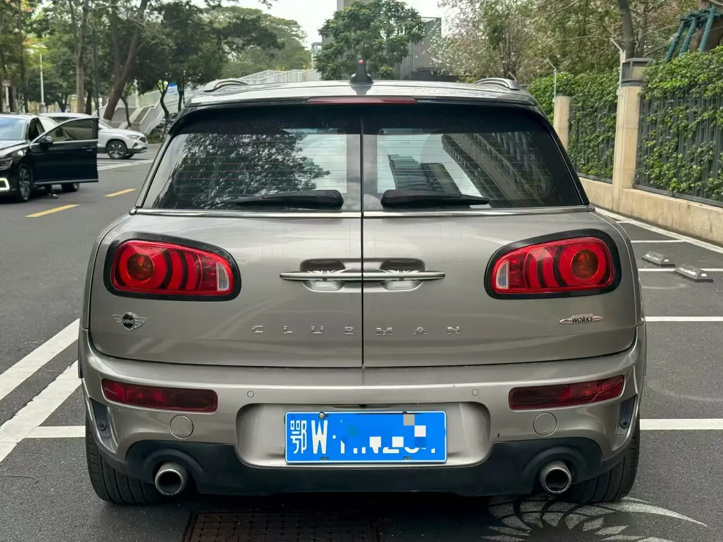 MINI CLUBMAN