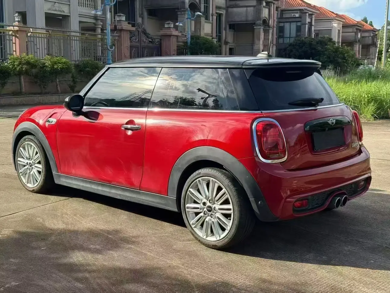MINI 