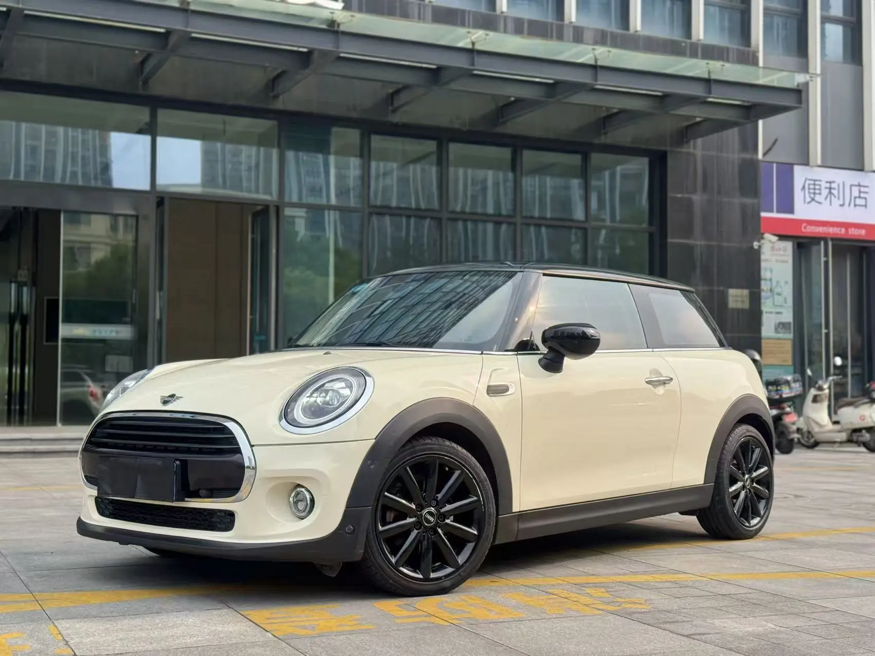 MINI 