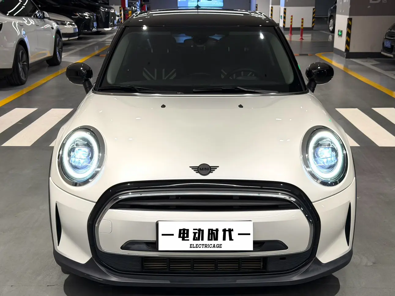 MINI 