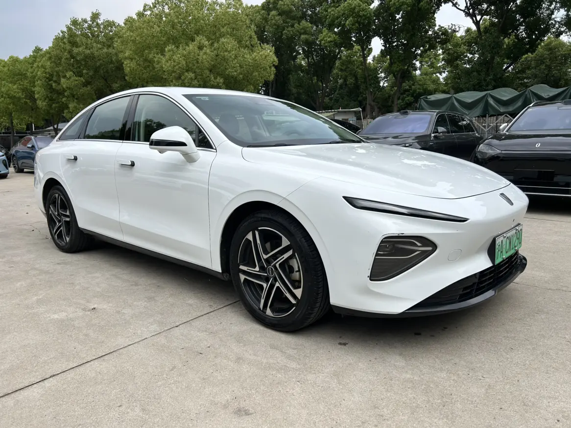 Roewe D7 EV