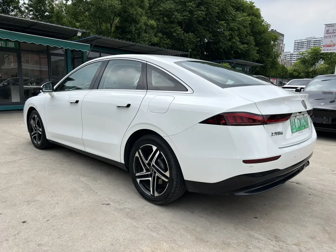 Roewe D7 EV