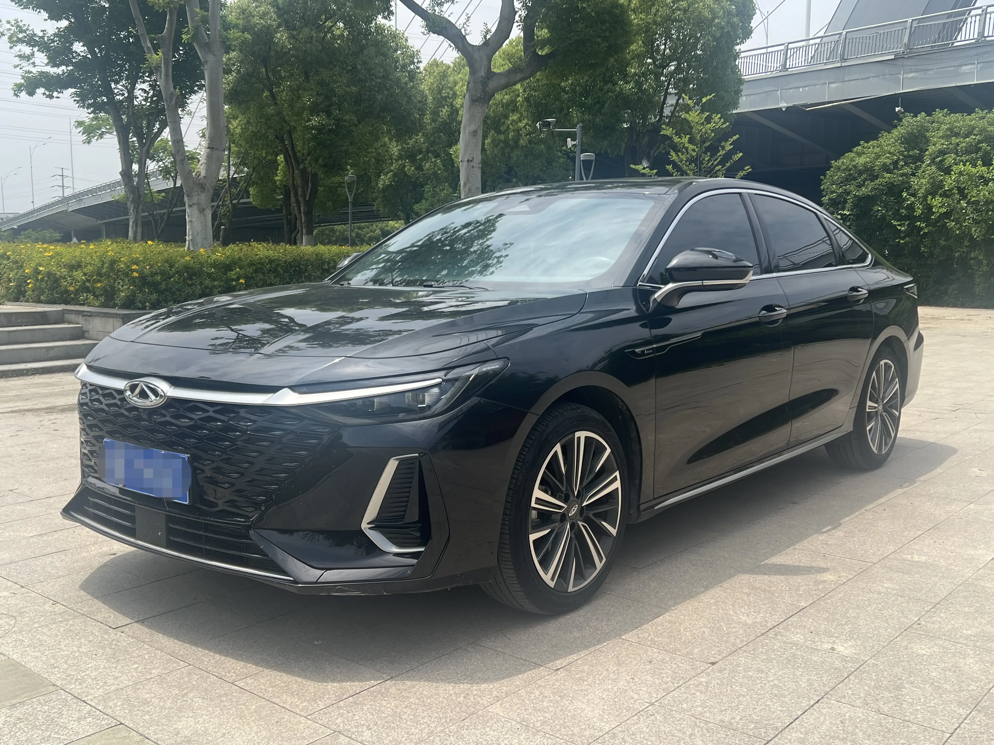 Chery Arrizo 8
