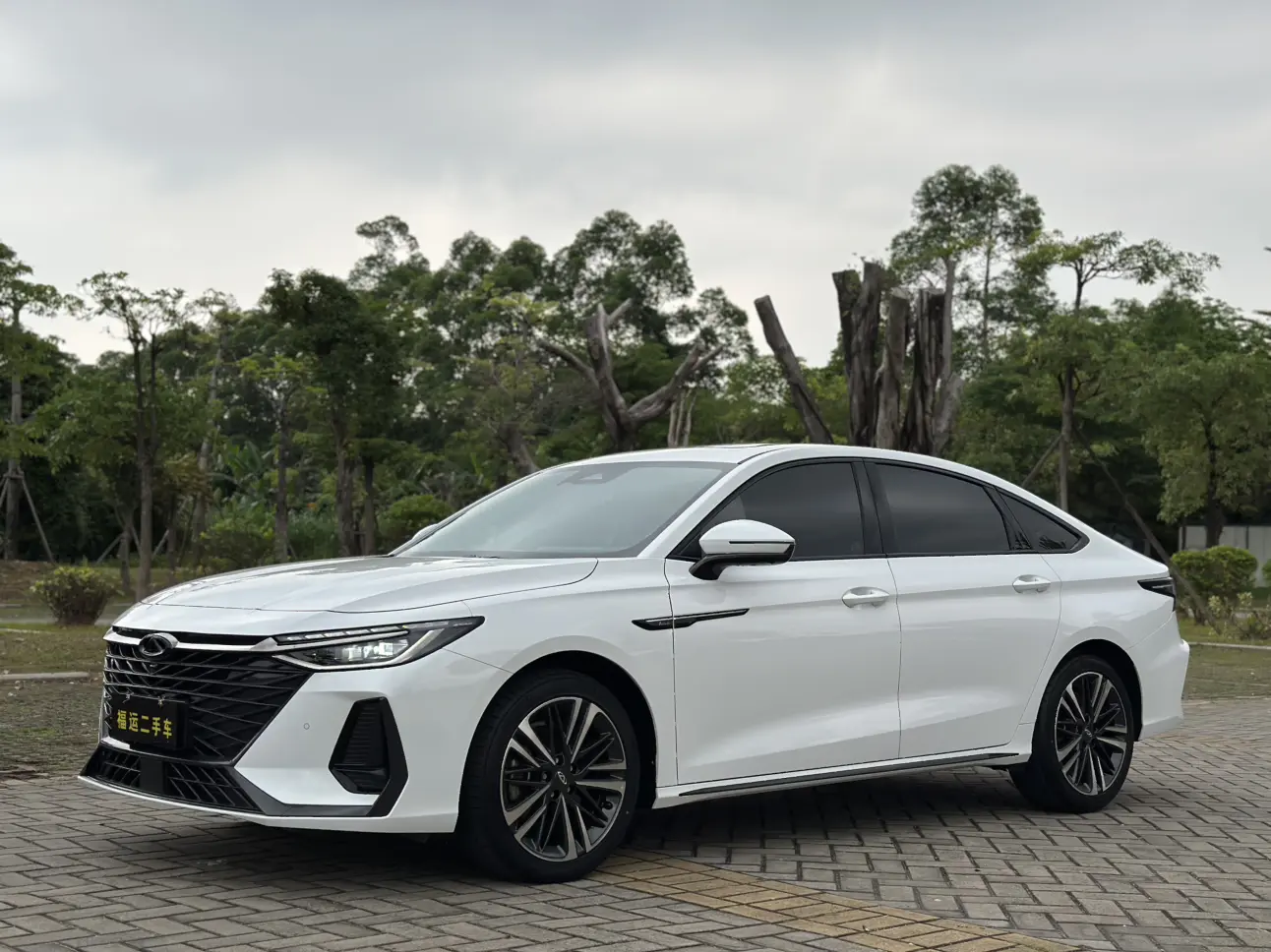Chery Arrizo 8