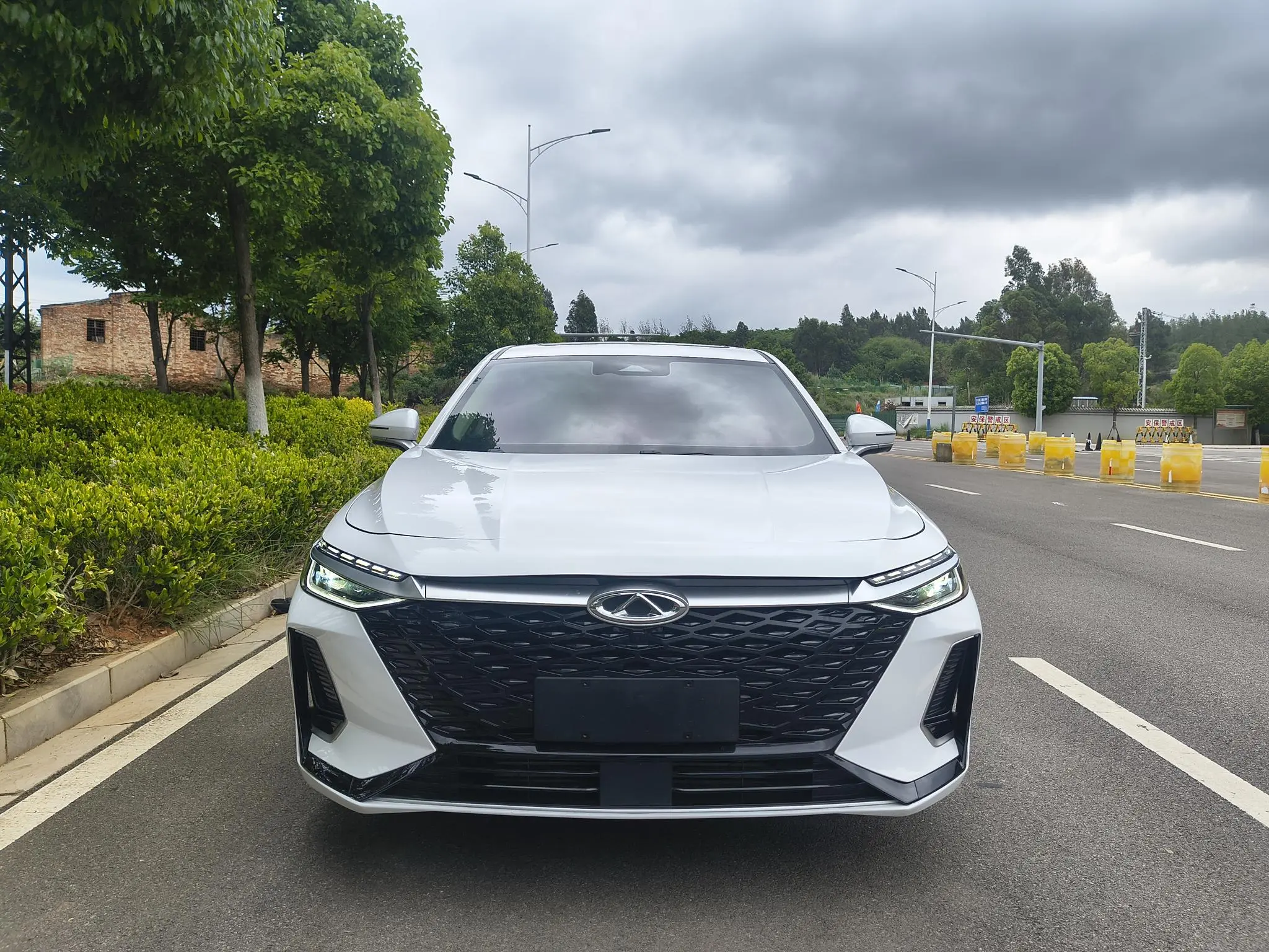 Chery Arrizo 8
