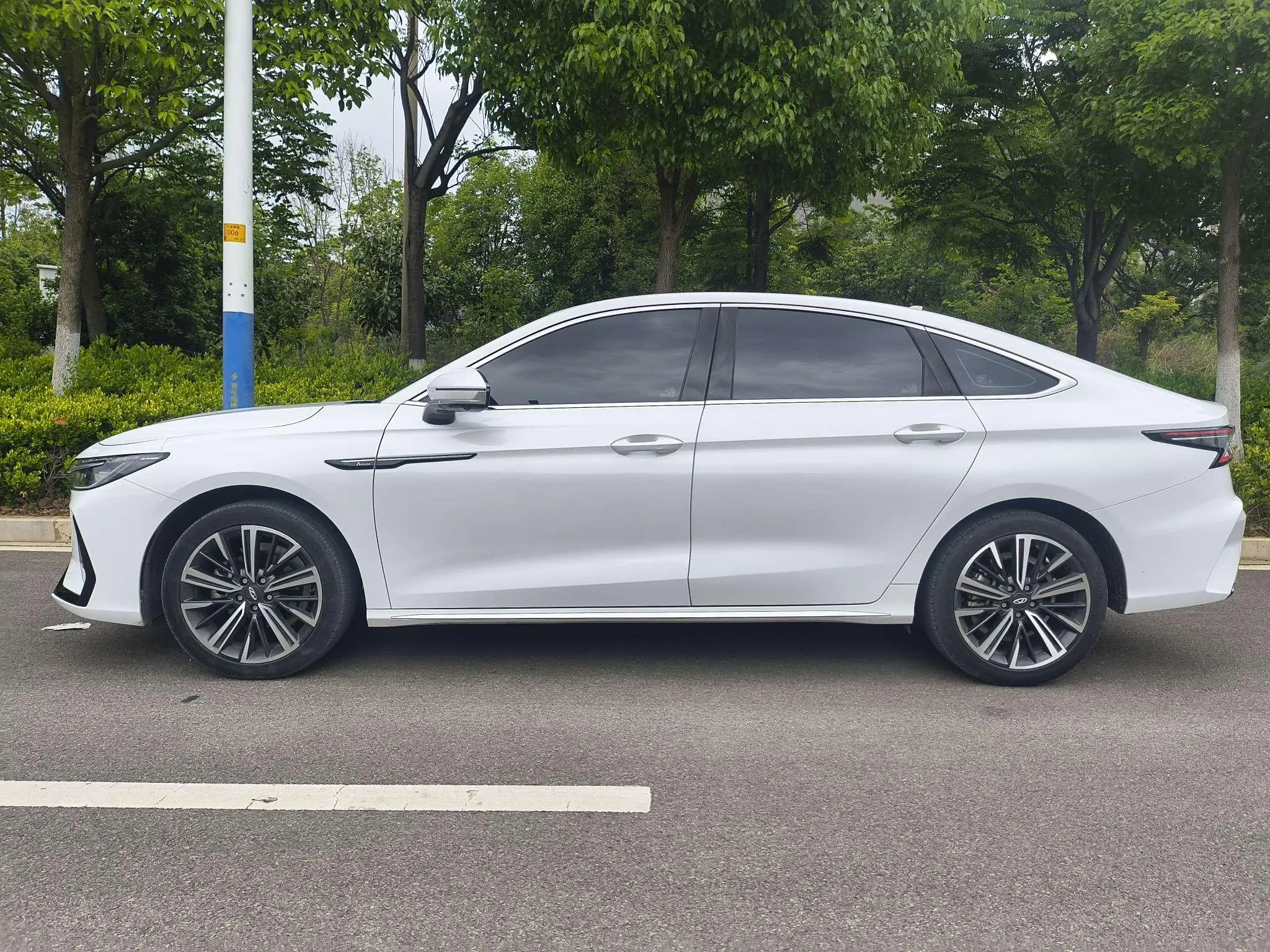 Chery Arrizo 8
