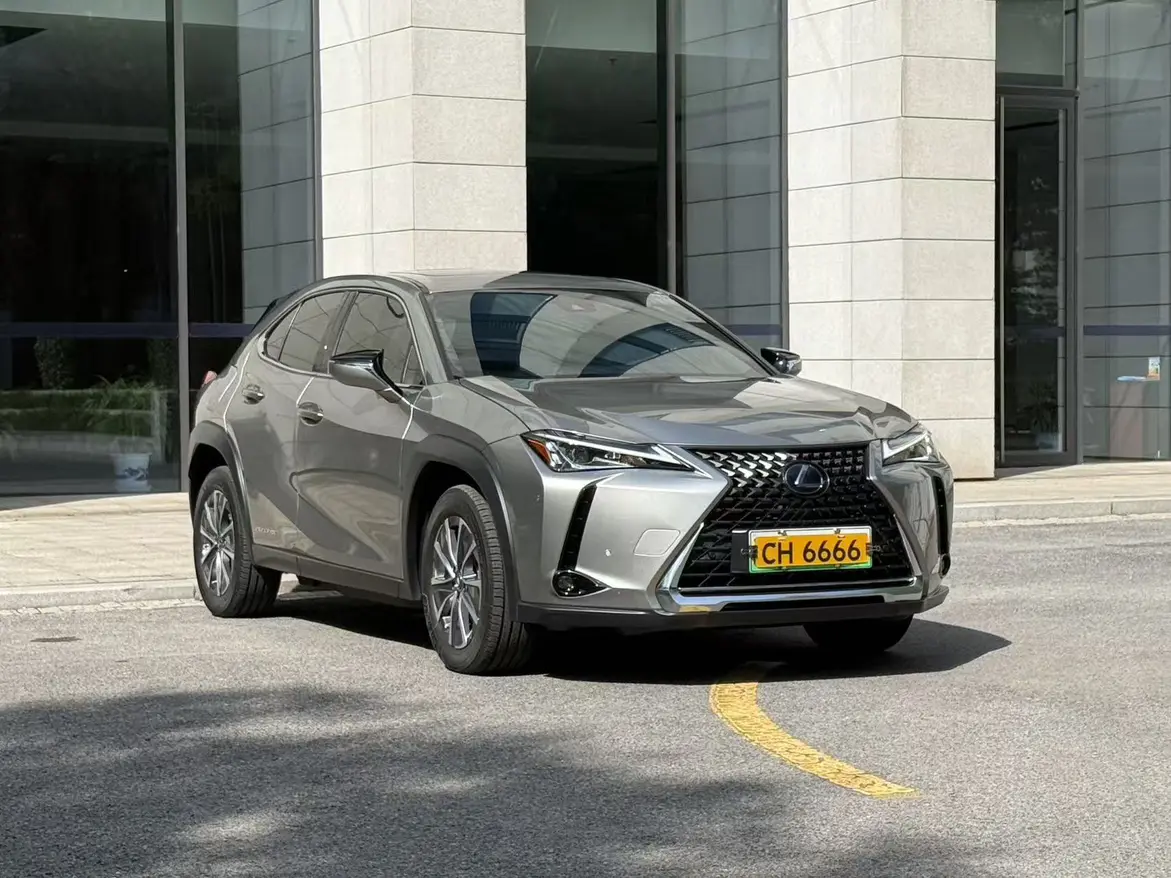 Lexus UX EV