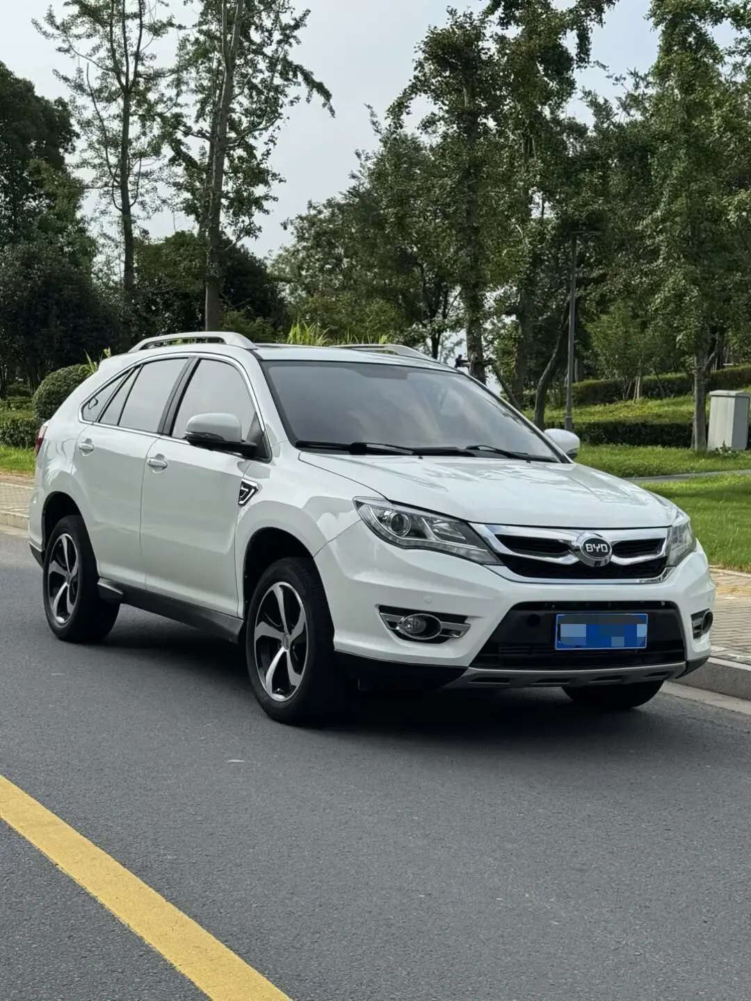 BYD S7