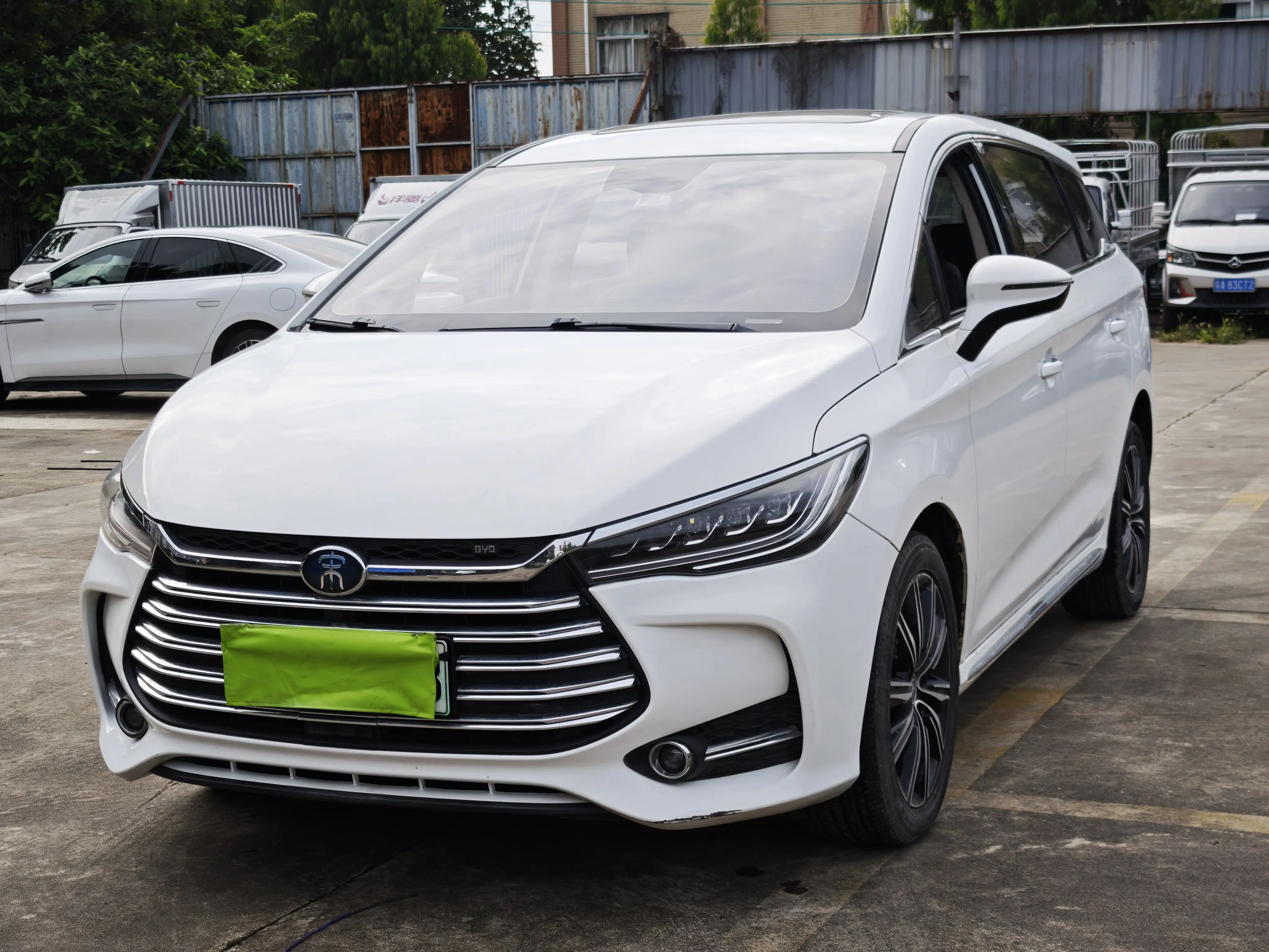 BYD Song MAX DM