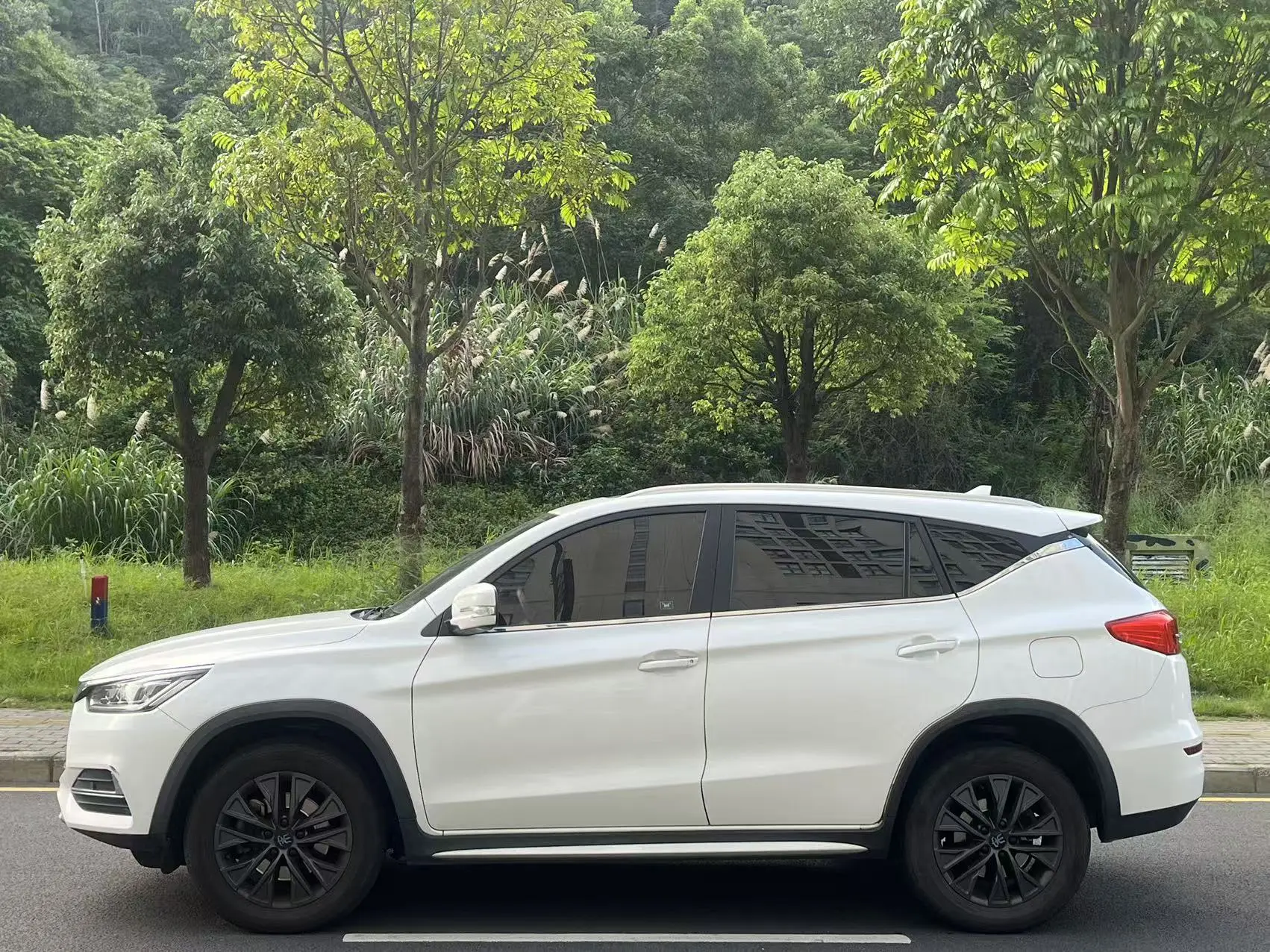 BYD Song DM