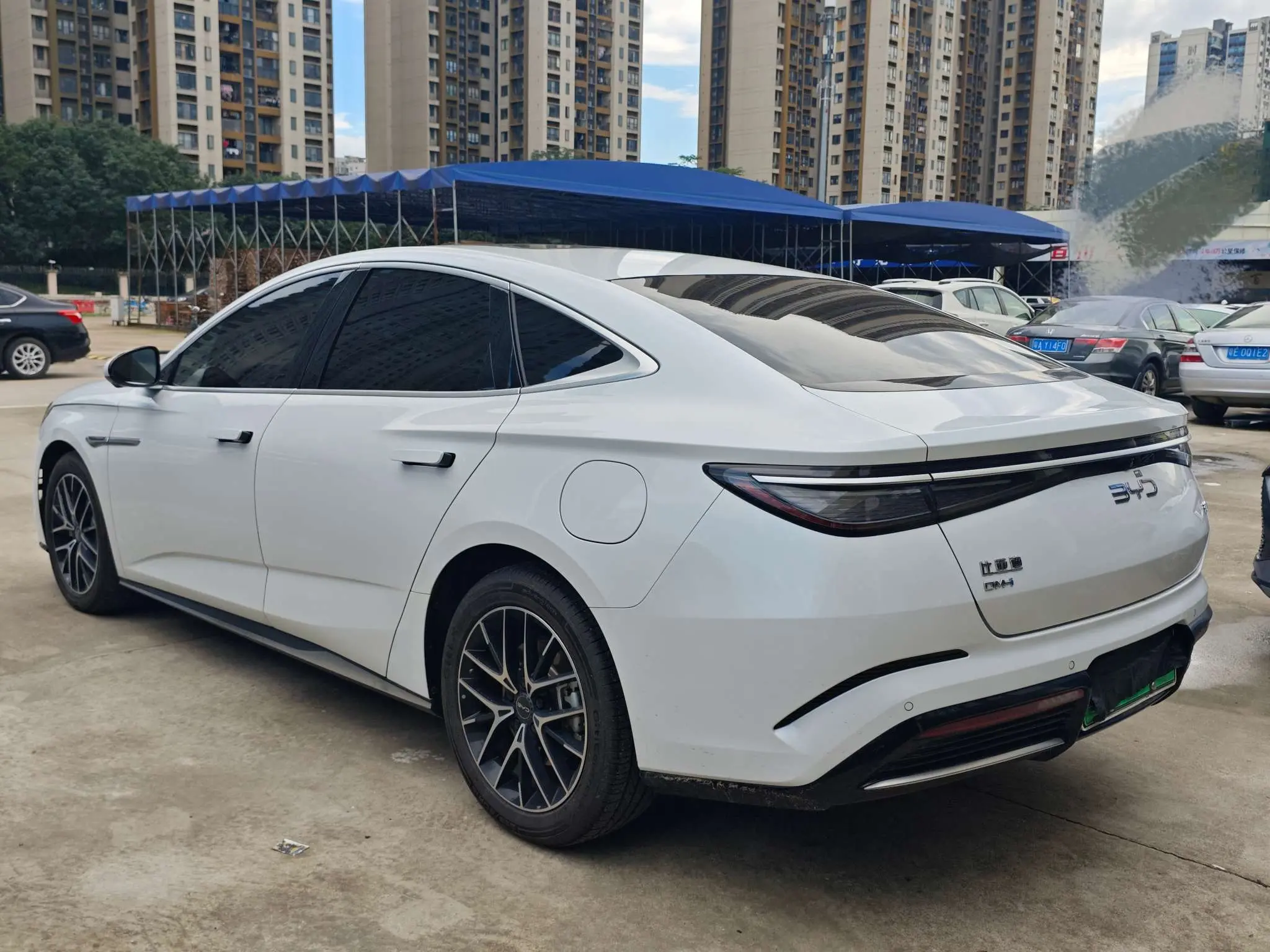 BYD Seal DM